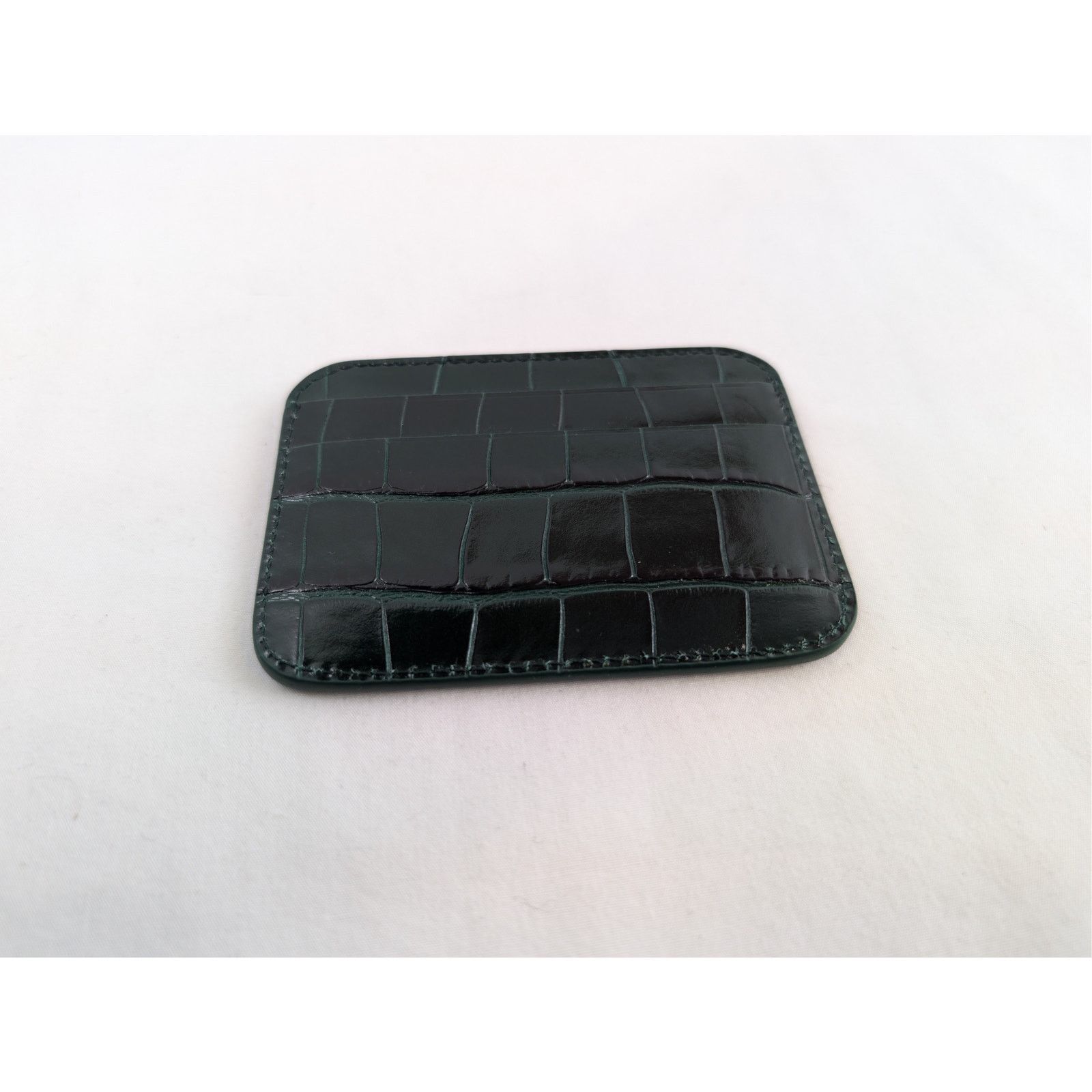 Balenciaga o1rshd1 Size: OS / Shiny Embossed Croc Cash Card Holder Size ONE SIZE - 7 Thumbnail