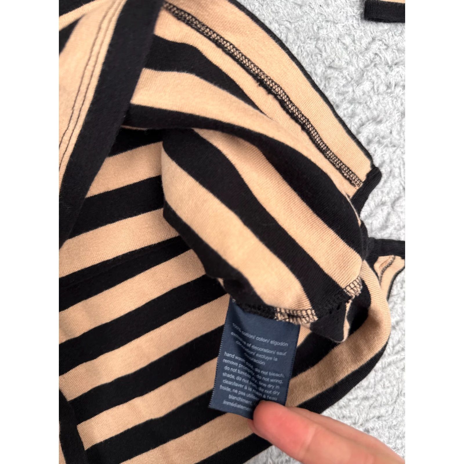 Tommy Hilfiger Tommy Hilfiger Polo Shirt Women Small Beige Stripe 3/4 Sleeve Cotton Leather Shirt Women Small Beige Stripe 3/4 Sleeve Cotton Leather Size S / US 4 / IT 40 - 7 Thumbnail