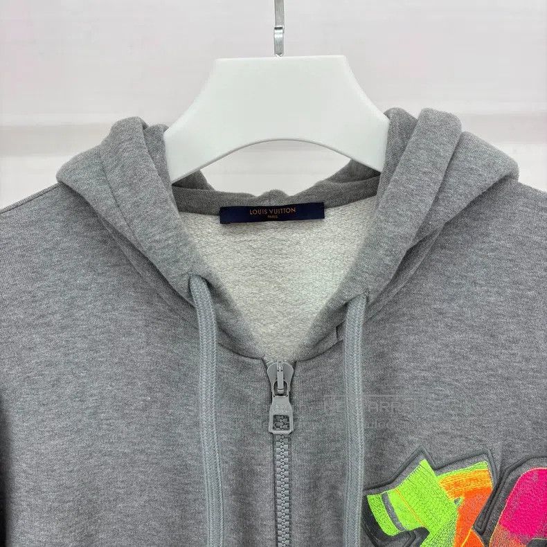 Louis Vuitton Louis Vuitton Grey Graffiti Letter Embroidered Hoodie Size US XL / EU 56 / 4 - 3 Thumbnail
