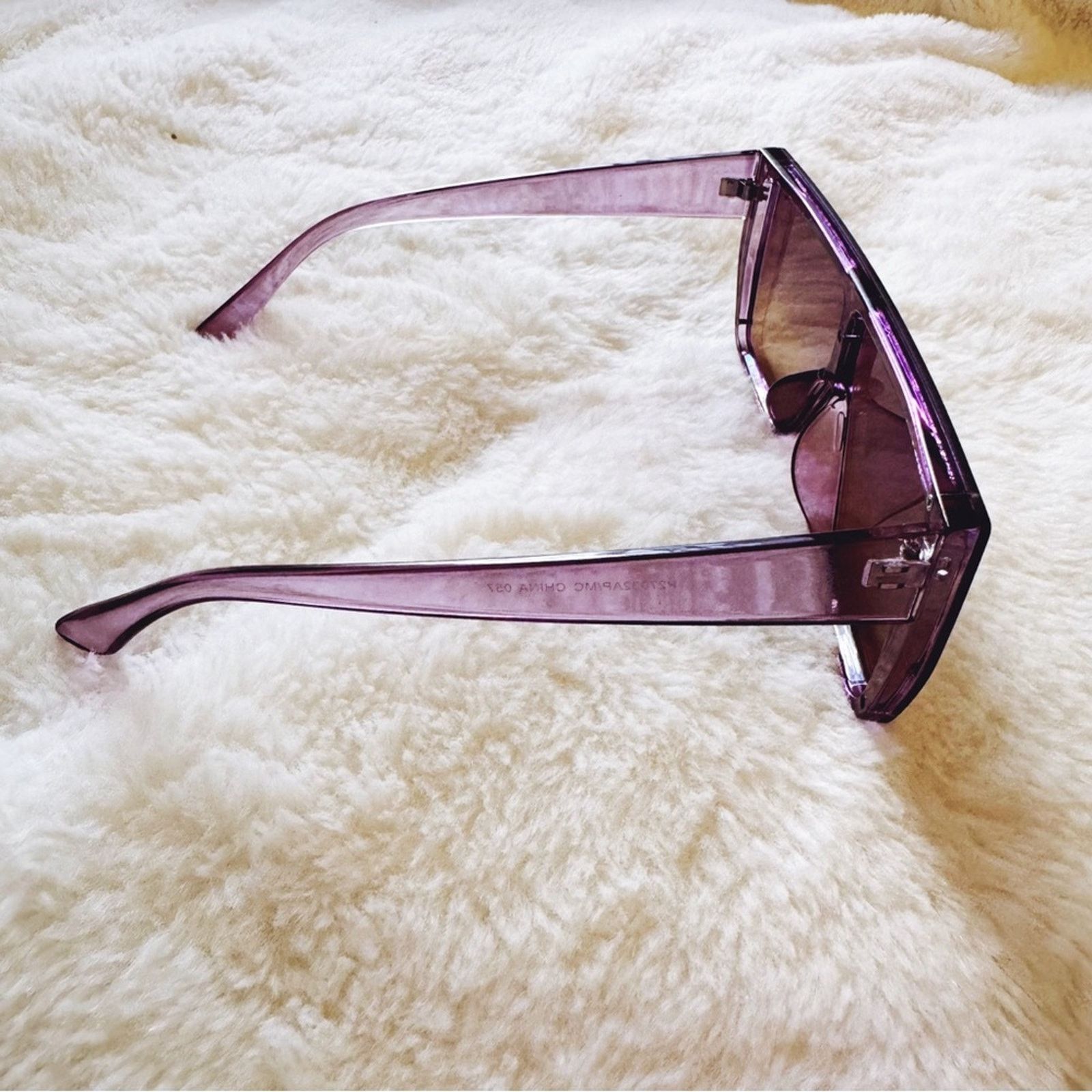 Other Greta Light Purple Oversized Statement Sunglasses Size ONE SIZE - 6 Thumbnail