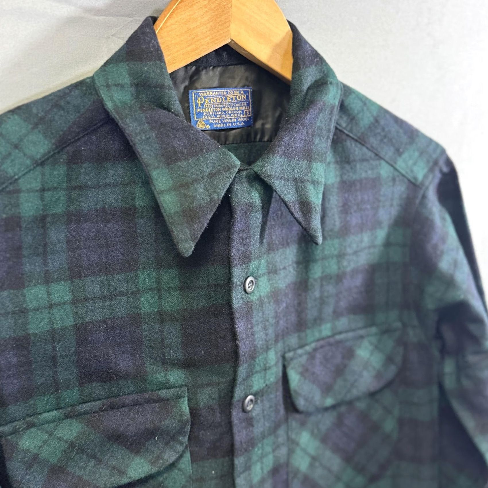 Pendleton VINTAGE Pendleton Shirt Mens Small Blackwatch Plaid Wool Shirt Made USA Size US L / EU 52-54 / 3 - 3 Thumbnail