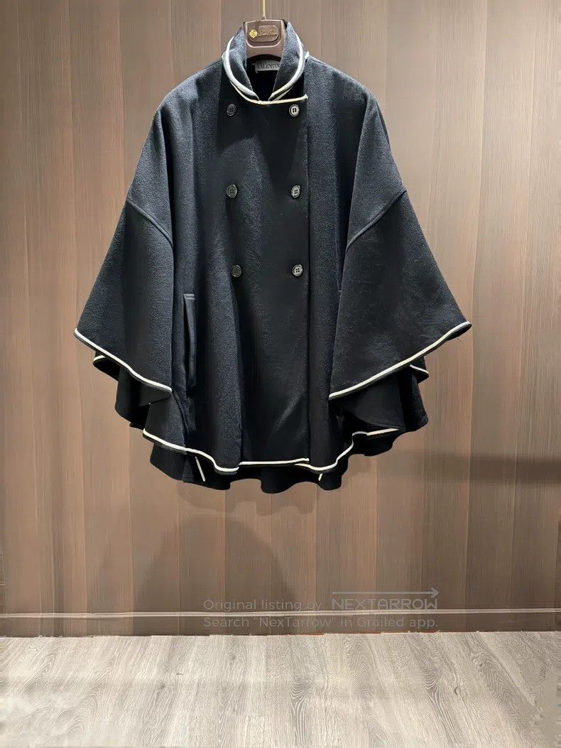 Valentino Valentino Wool cape coat Size M / US 6-8 / IT 42-44 - 1 Thumbnail