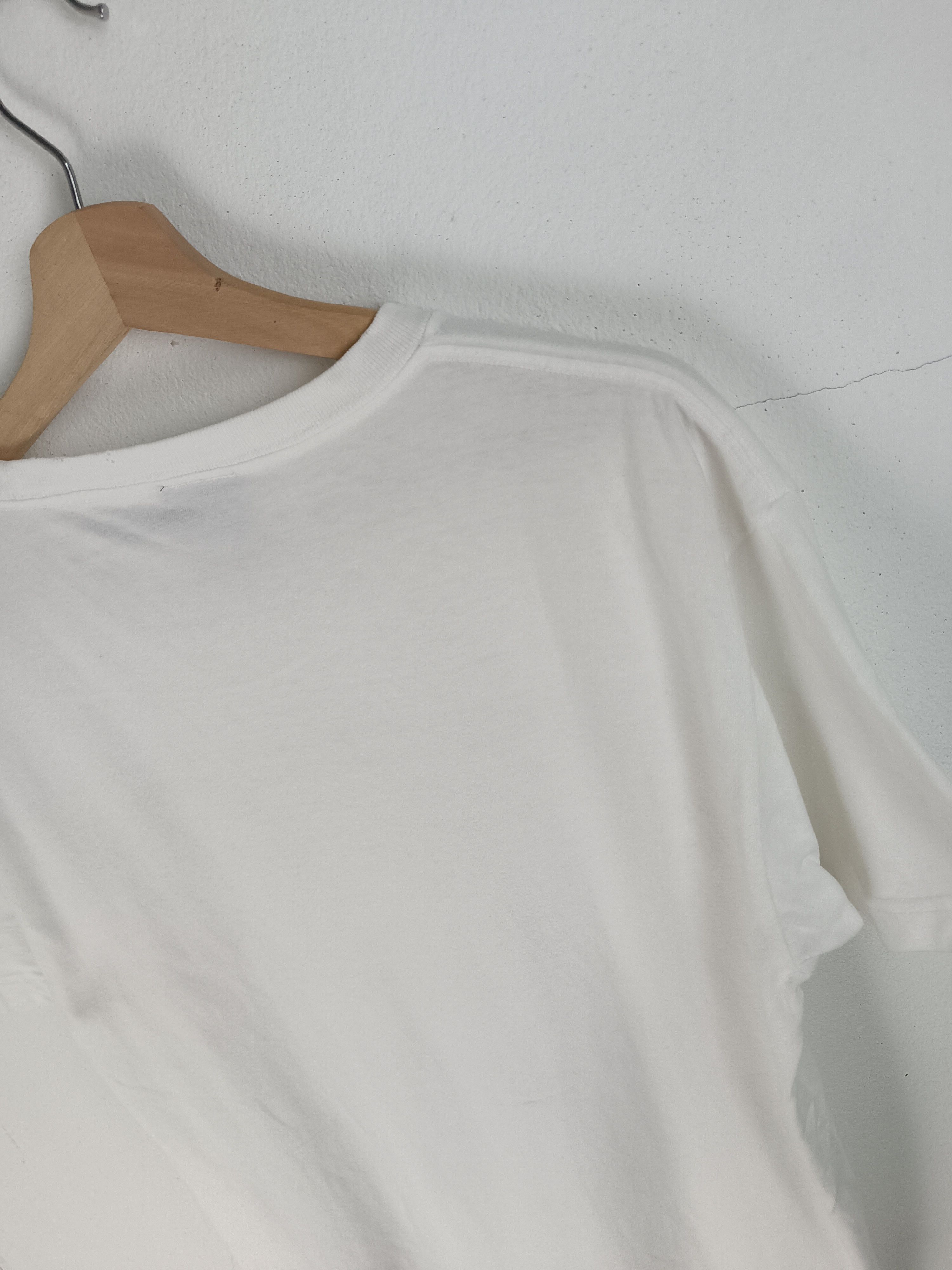 Vintage VINTAGE 2010 LADY GAGA LITTLE MONSTERS VERY RARE TEE Size US L / EU 52-54 / 3 - 14 Thumbnail