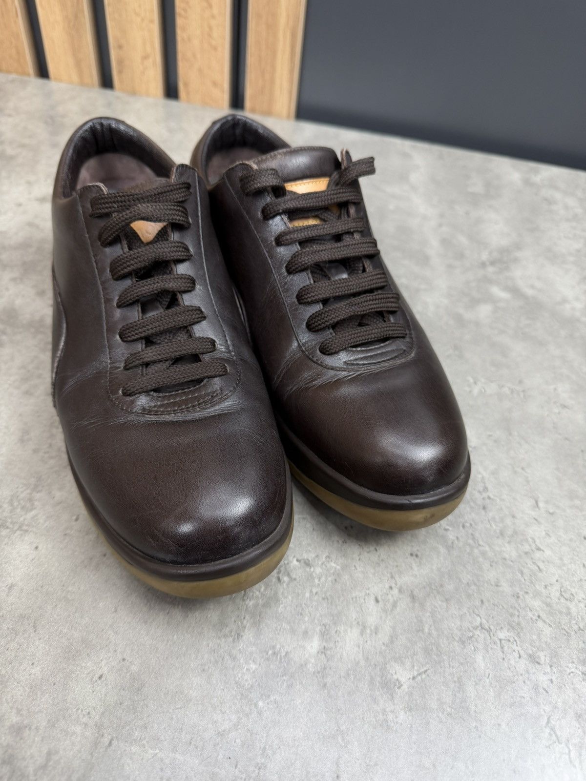 Louis Vuitton Louis Vuitton Brown Leather Low Top Sneakers Size US 7 / EU 40 - 7 Thumbnail