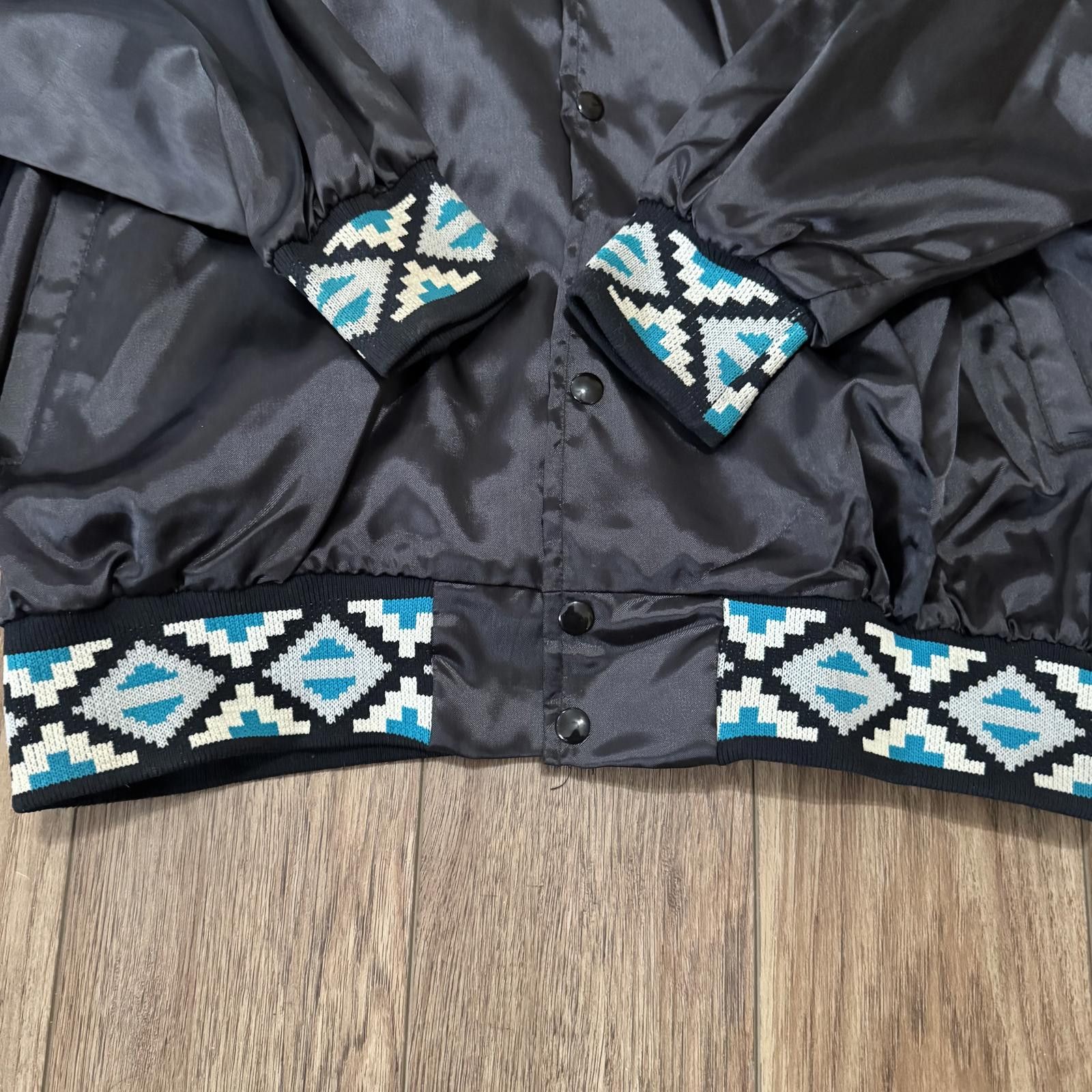 Black Sheep Vintage 80s Aztec Satin Southwestern Bomber Jacket Size XL Size US XL / EU 56 / 4 - 6 Thumbnail