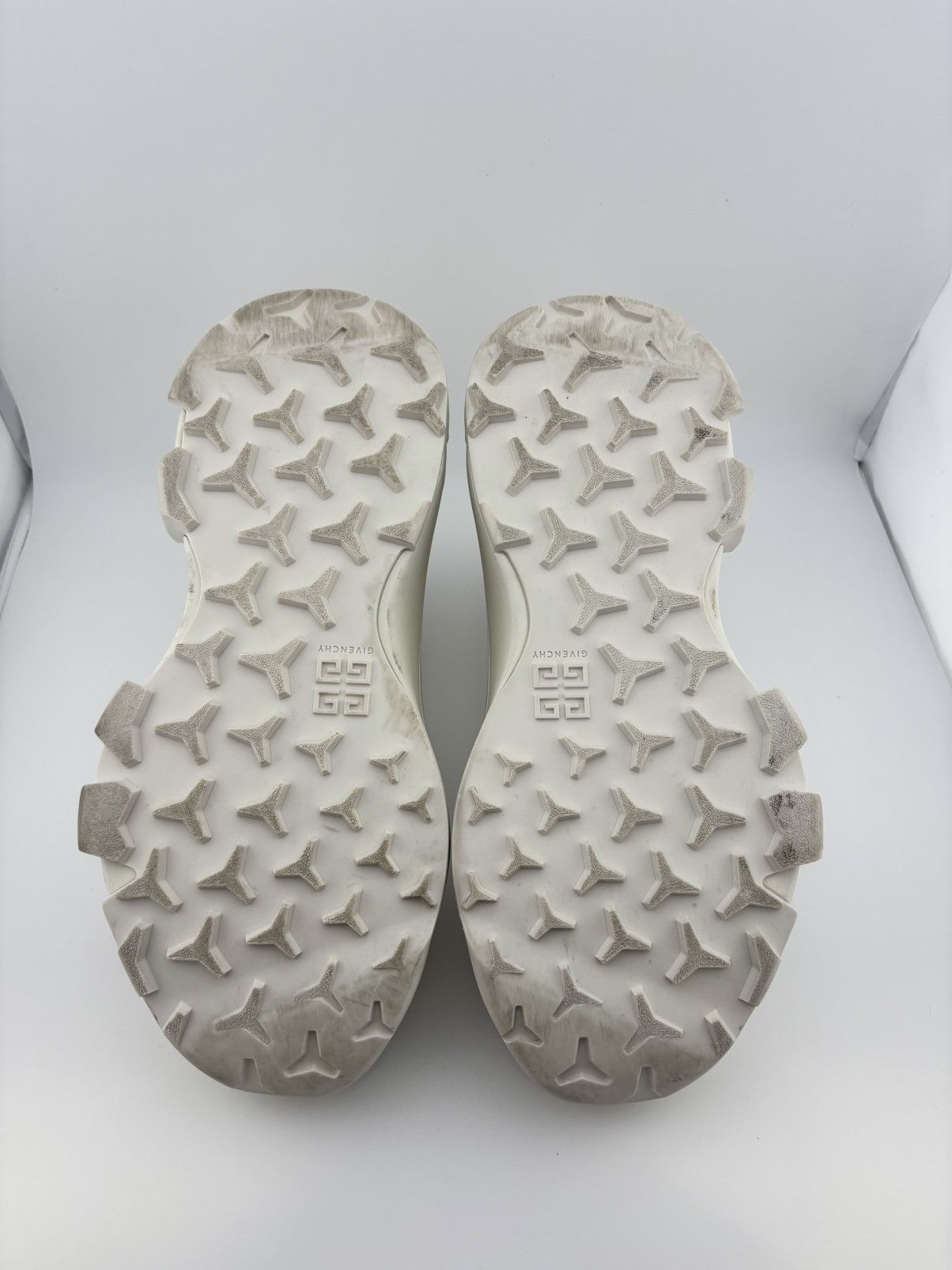 Givenchy GIVENCHY IVORY CLOG USED SIZE 9 Size US 9 / EU 42 - 7 Thumbnail