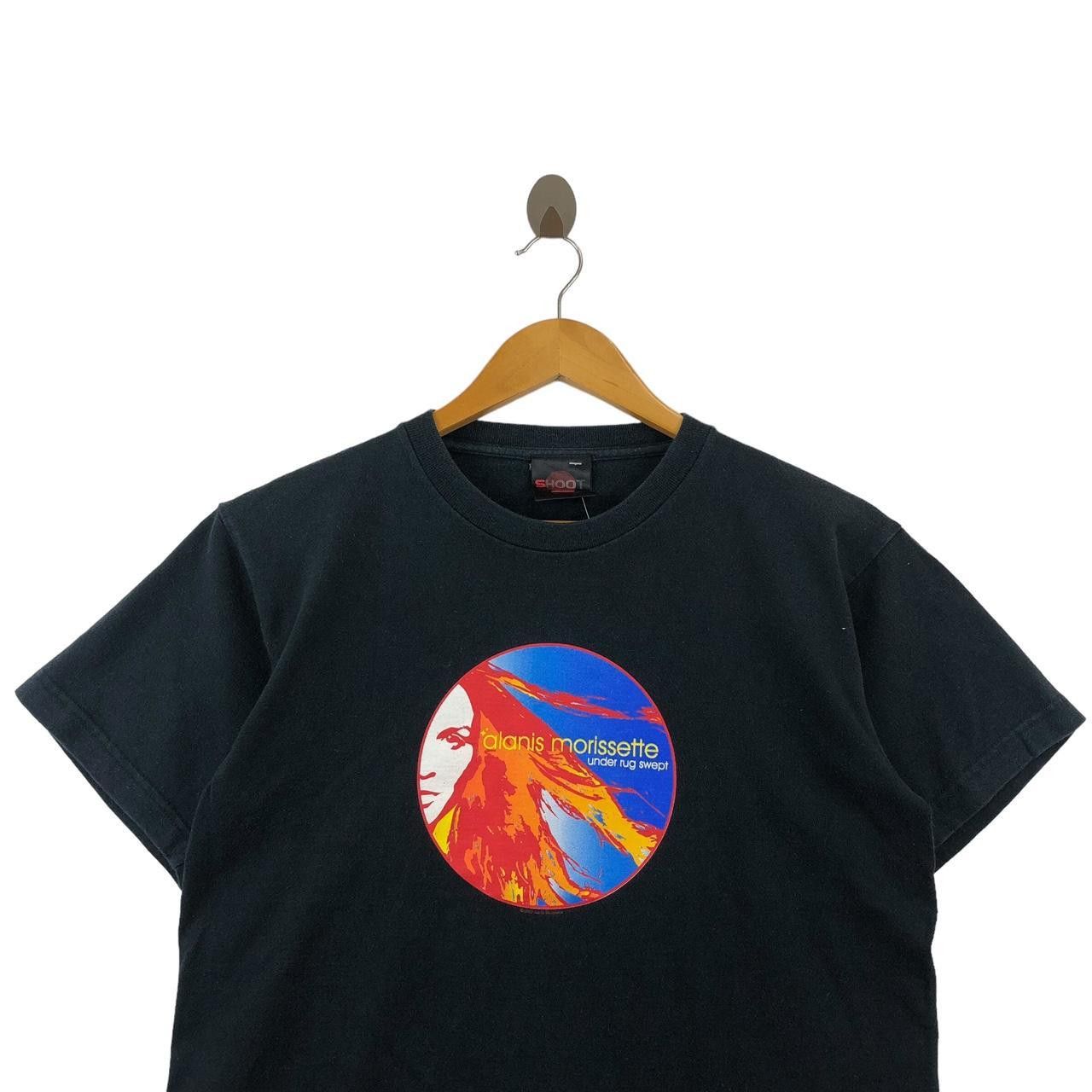 Band Tees Vintage ALANIS MORISSETTE 2002 Under Rug Tour Tee Shirt Size S / US 4 / IT 40 - 3 Thumbnail