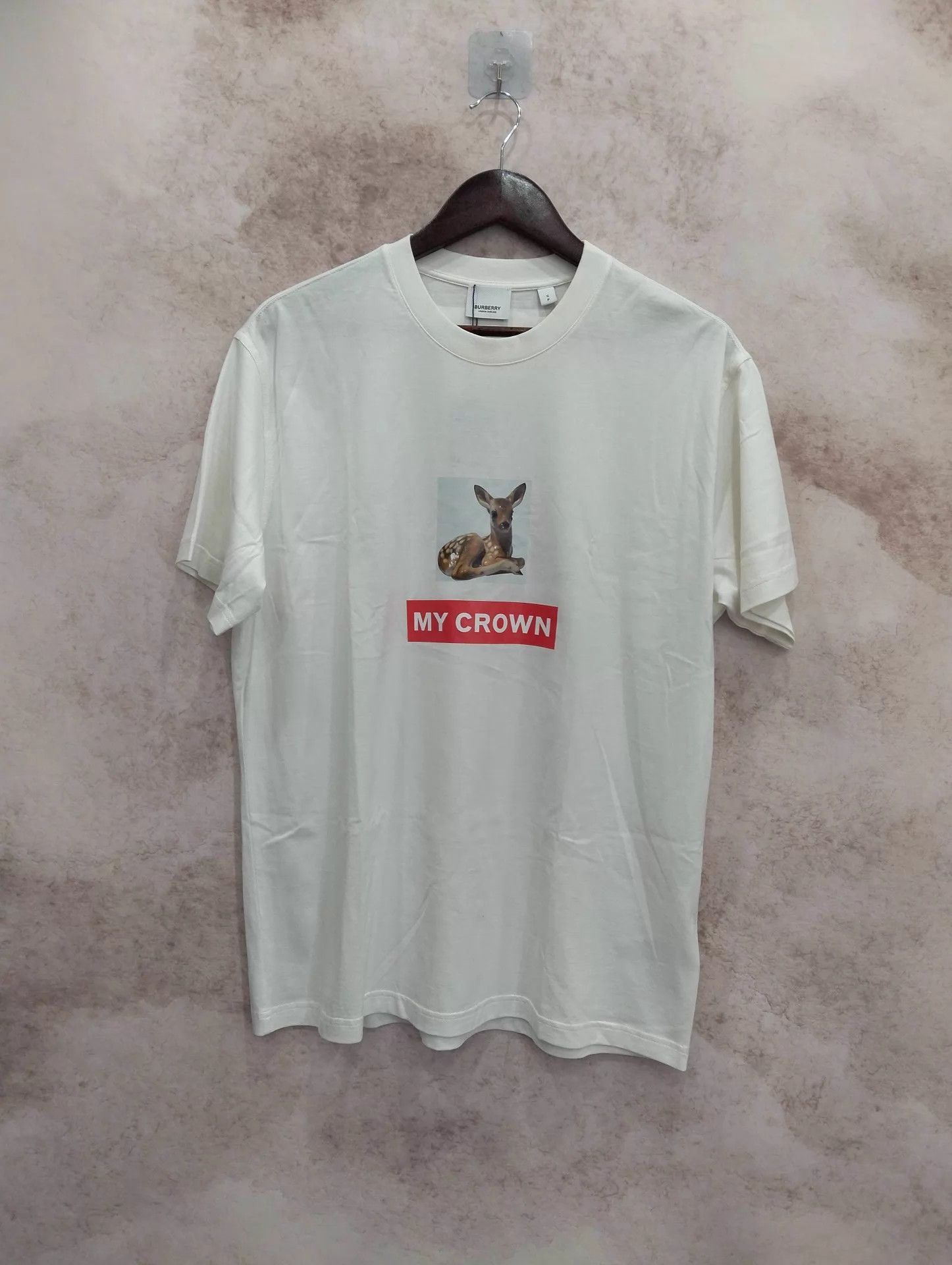 Burberry Burberry Deer Short Sleeve T-Shirt S Size US S / EU 44-46 / 1 - 1 Thumbnail
