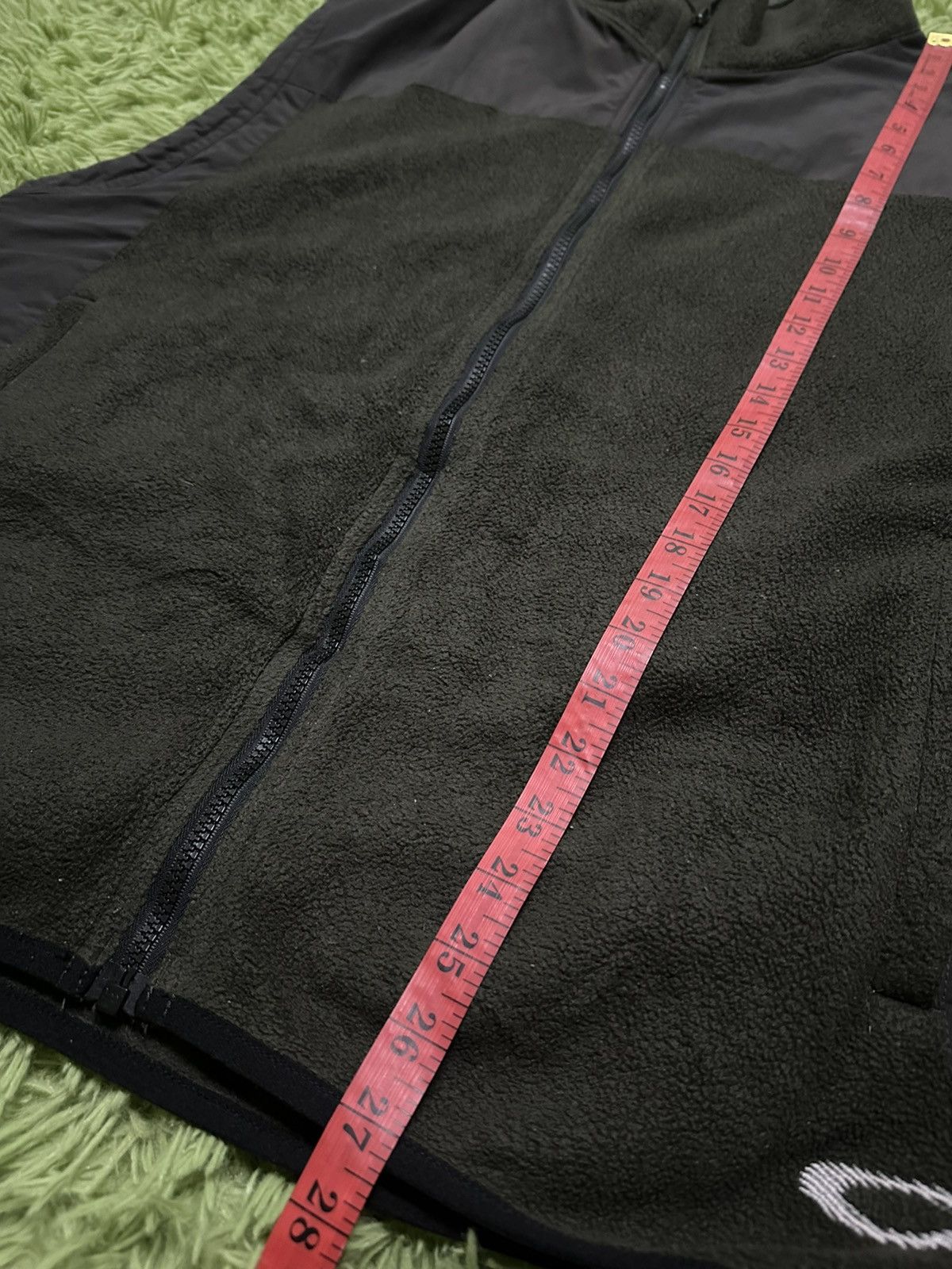 Oakley Oakley vest Size US L / EU 52-54 / 3 - 9 Thumbnail