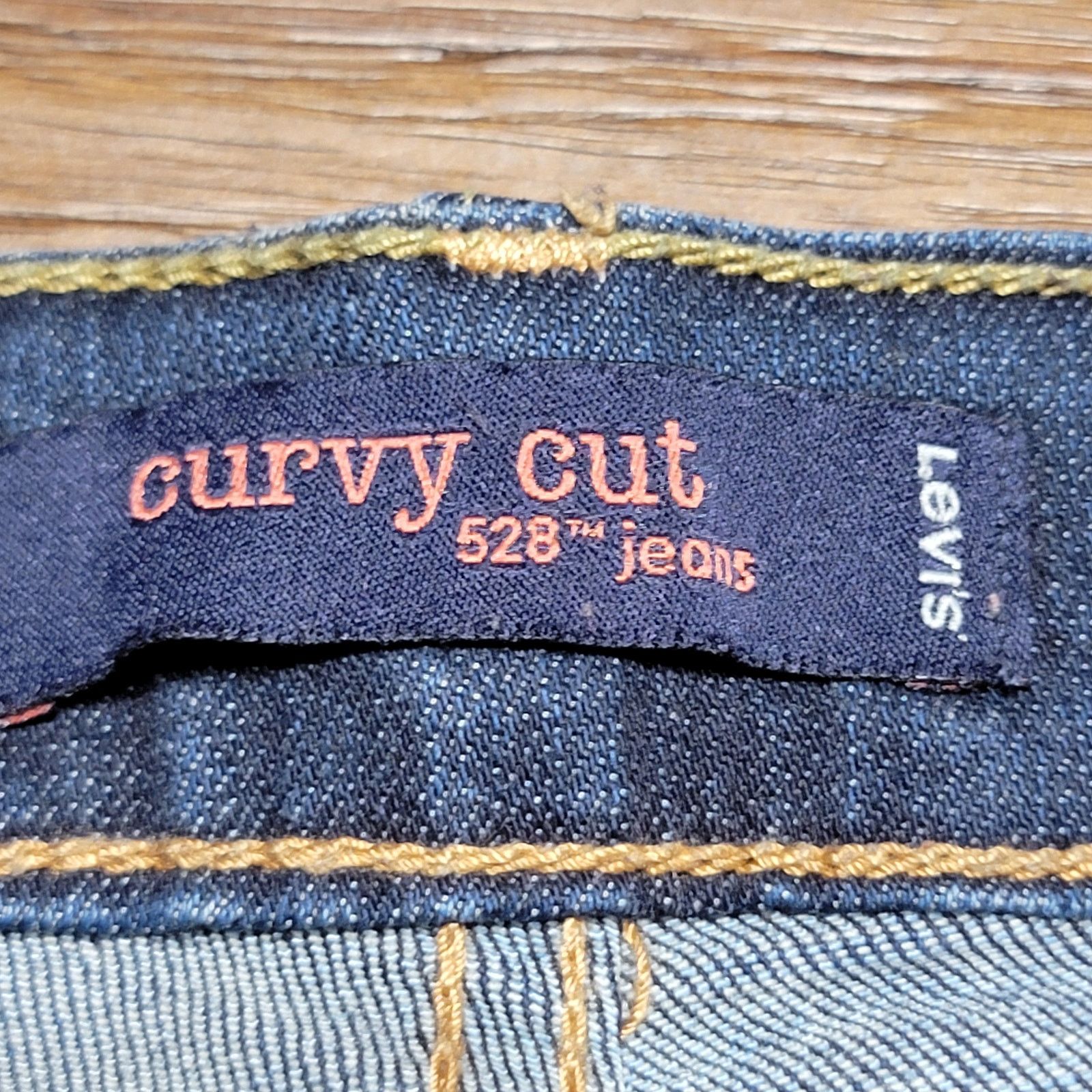 Levi's Levis 528 Denim Capris Curvy Cut w/ Raw Hem - Size 9 M Size 30" / US 8 / IT 44 - 5 Thumbnail