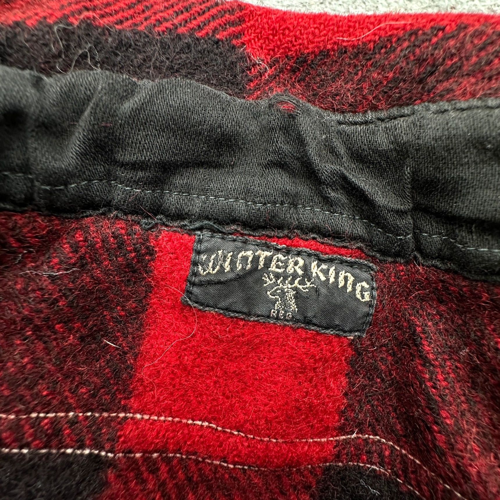 Vintage VINTAGE 60s Winter King Wool Buffalo Check Flannel Button Shirt Mens M Red Long Sleeve Pocketed Button Shirt Mens Medium Red Size US M / EU 48-50 / 2 - 2 Thumbnail