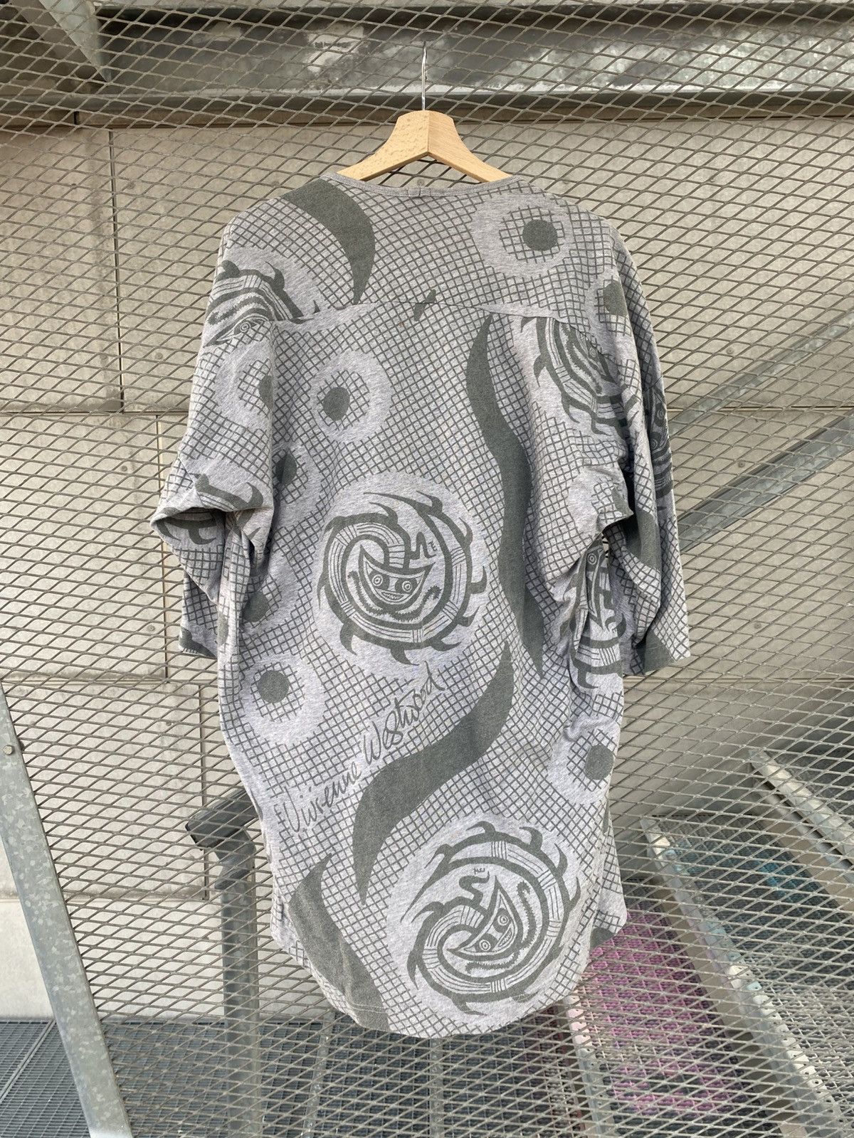 Vivienne Westwood Vivienne Westwood FW 13/14 Overprinted T-Shirt Size L / US 10 / IT 46 - 9 Thumbnail