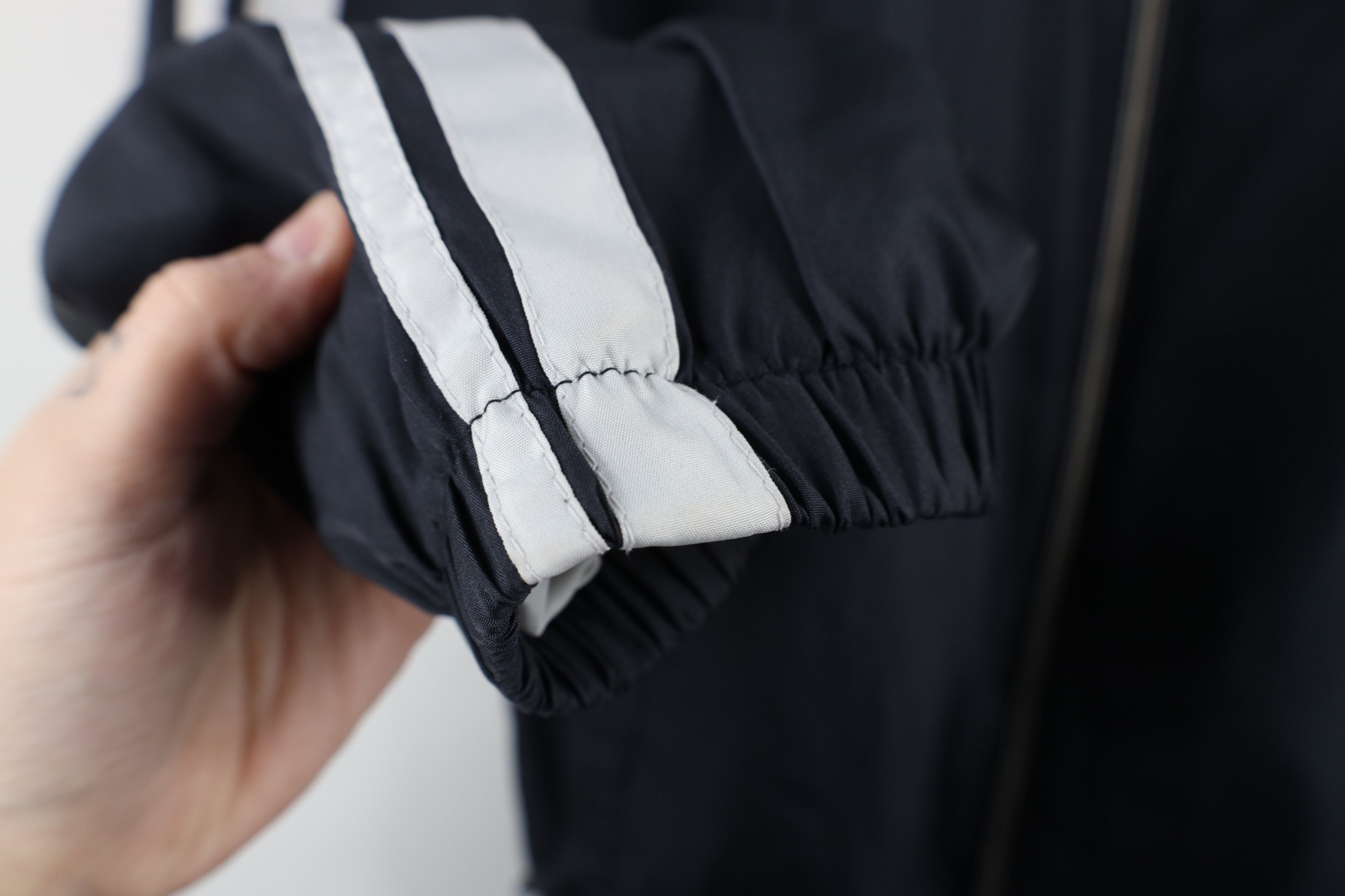 Champion × Vintage Vintage 90s Champion Lined Windbreaker Bomber Jacket Black Size US M / EU 48-50 / 2 - 8 Thumbnail