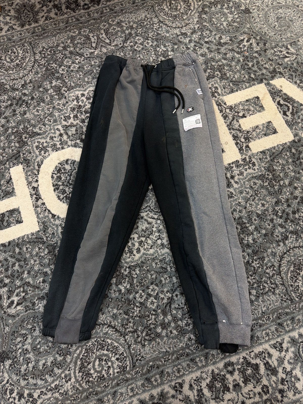 Maison MIHARA YASUHIRO Mmy Maison mihara Yasuhiro multi color black sweat pants Size US 32 / EU 48 - 1 Thumbnail