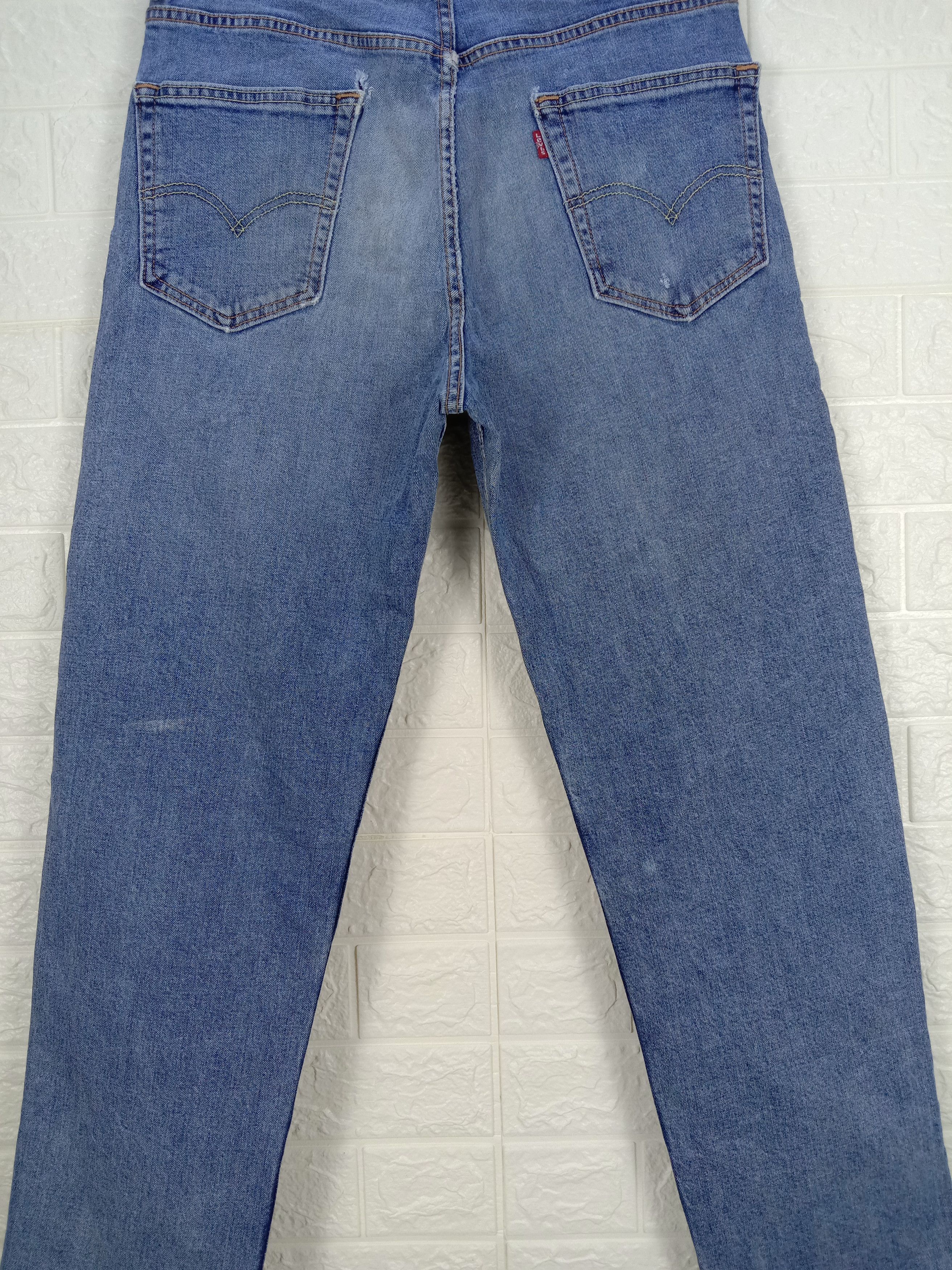 Levi's Vintage Levi's 550 Jeans Faded Blue Relaxed Fit Denim Size US 32 / EU 48 - 7 Thumbnail