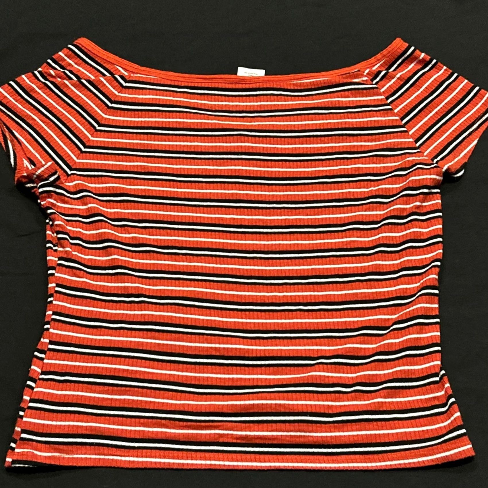 Vintage Nobo Y2K Womens T-Shirt Cropped Short Sleeve V-Neck Red Rayon Blend 90s Stretch Regular Size L Size L / US 10 / IT 46 - 4 Thumbnail
