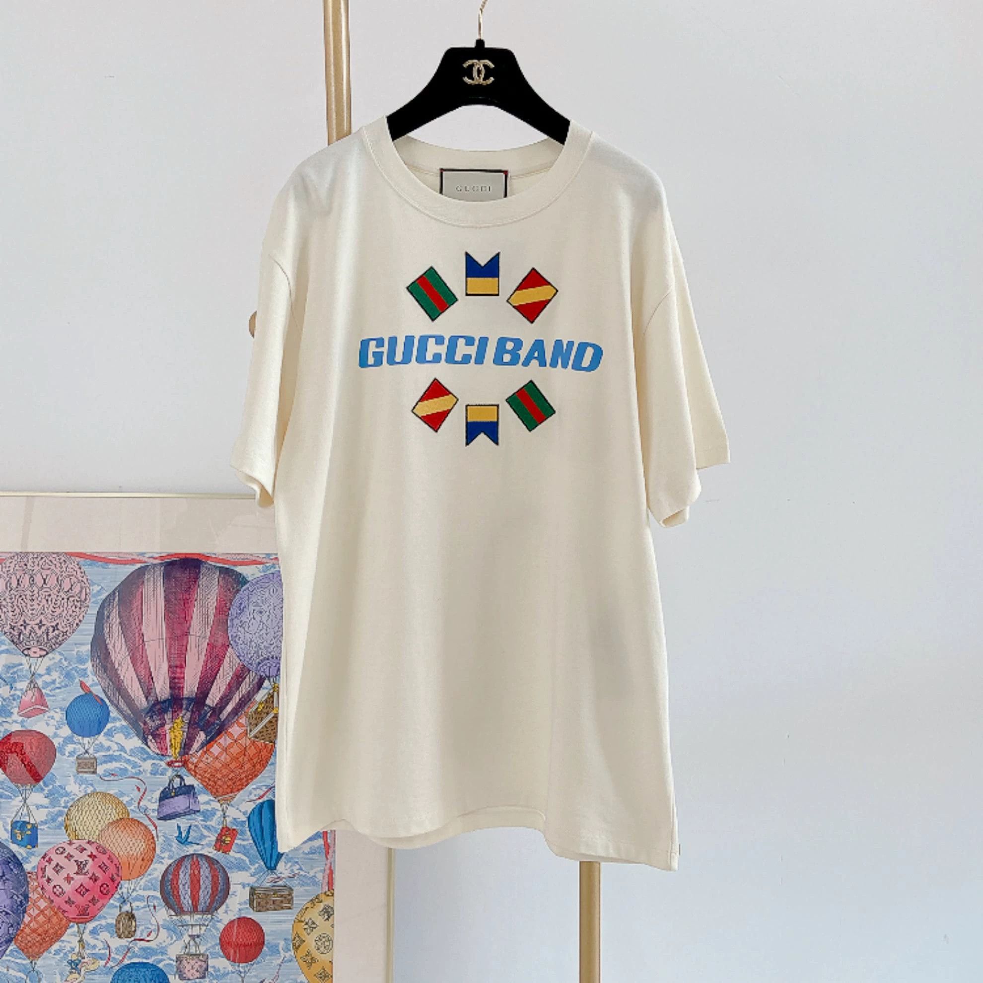 Gucci Gucci Beige Embroidered T-shirt S Size US S / EU 44-46 / 1 - 1 Thumbnail