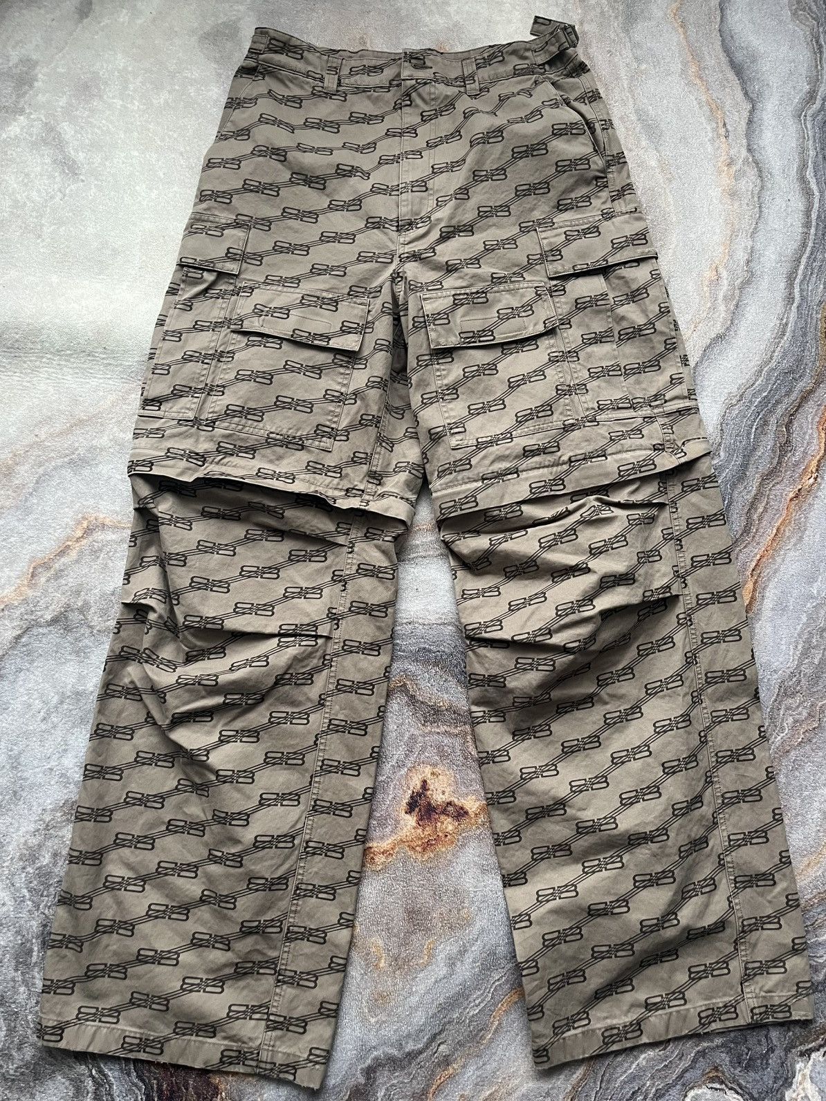 Balenciaga Blaenciaga BB Monogram Convertable cargos Size US 30 / EU 46 - 1 Thumbnail