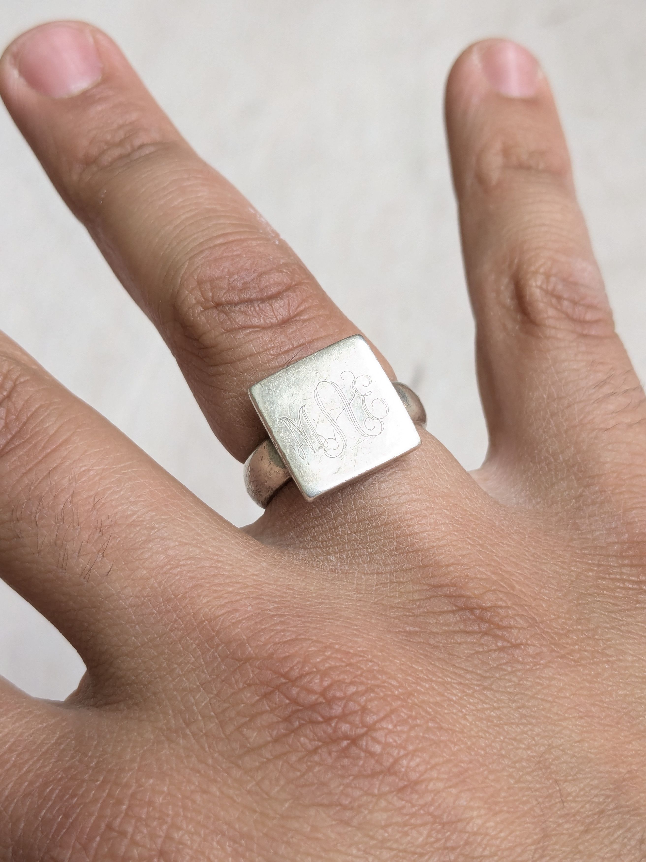 Jewelry Vintage Sterling Silver Signet Ring 7.5 Square Band Size ONE SIZE - 10 Thumbnail