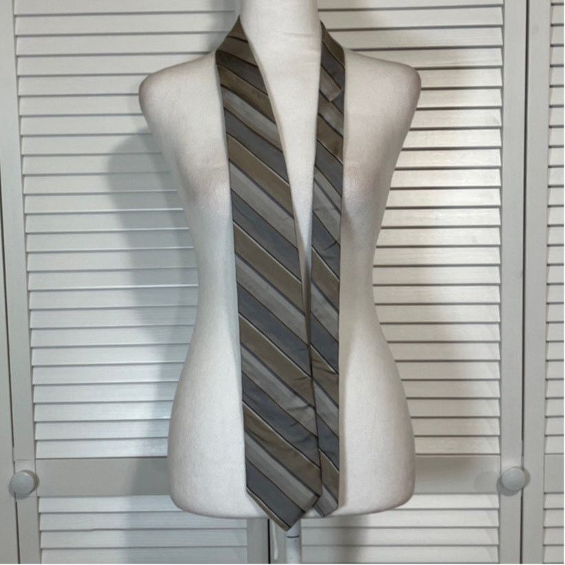 Perry Ellis Perry Ellis Portfolio Stripe Silk Wide Men Necktie 57 ½” Size ONE SIZE - 2 Thumbnail
