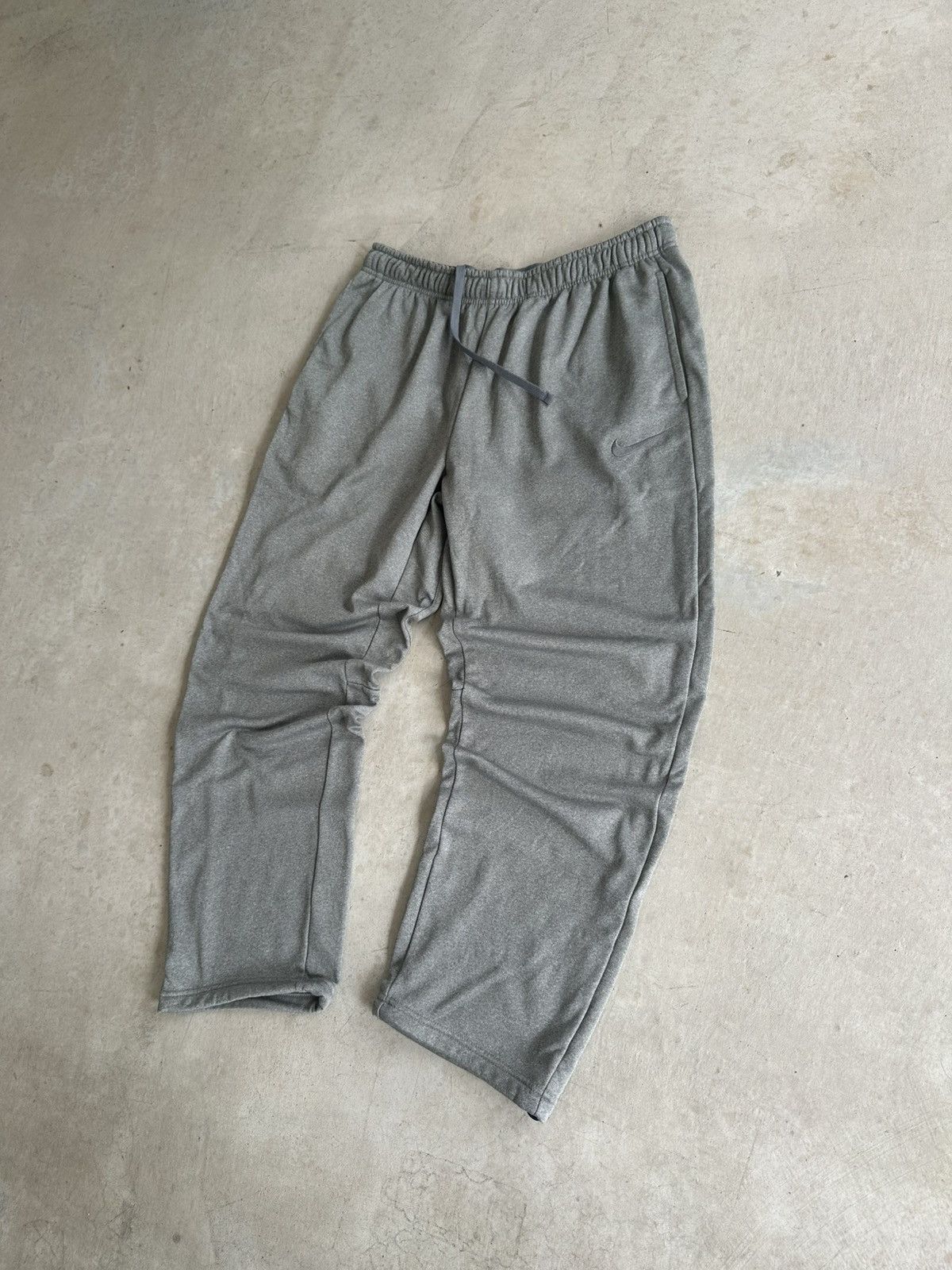 Nike Vintage Nike Sweatpants Size US 36 / EU 52 - 2 Thumbnail