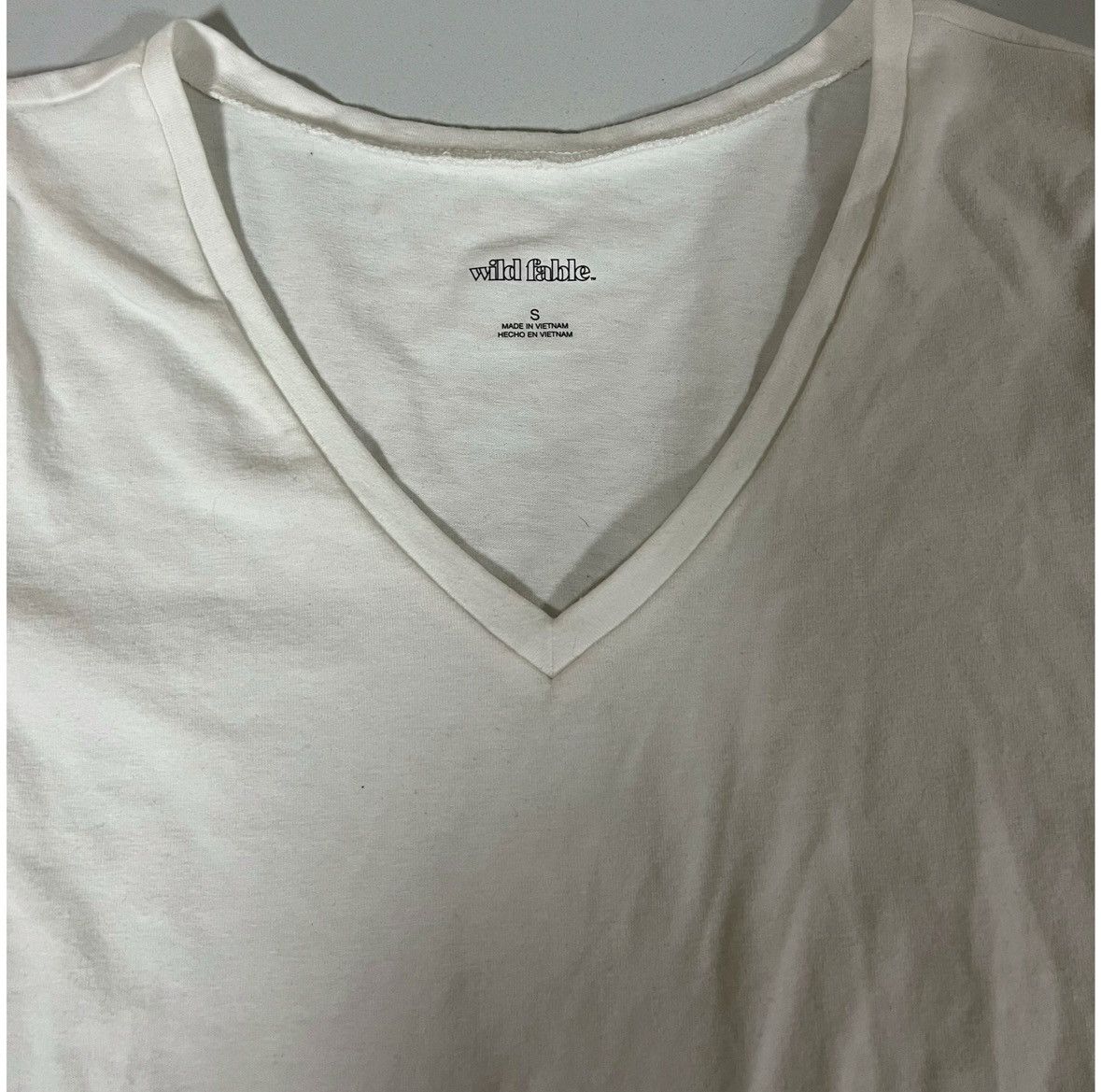 Wild Things Wild Fable White Solid V-Neck T-Shirt Top Blouse Tee Size S🤍 Size S / US 4 / IT 40 - 3 Thumbnail