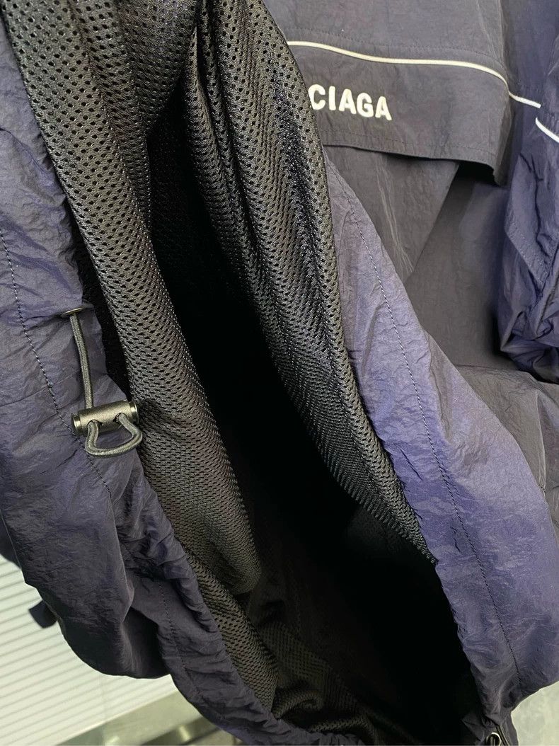 Balenciaga Balenciaga Windbreaker, hooded sweatshirt with half-zip, e Size US S / EU 44-46 / 1 - 8 Thumbnail