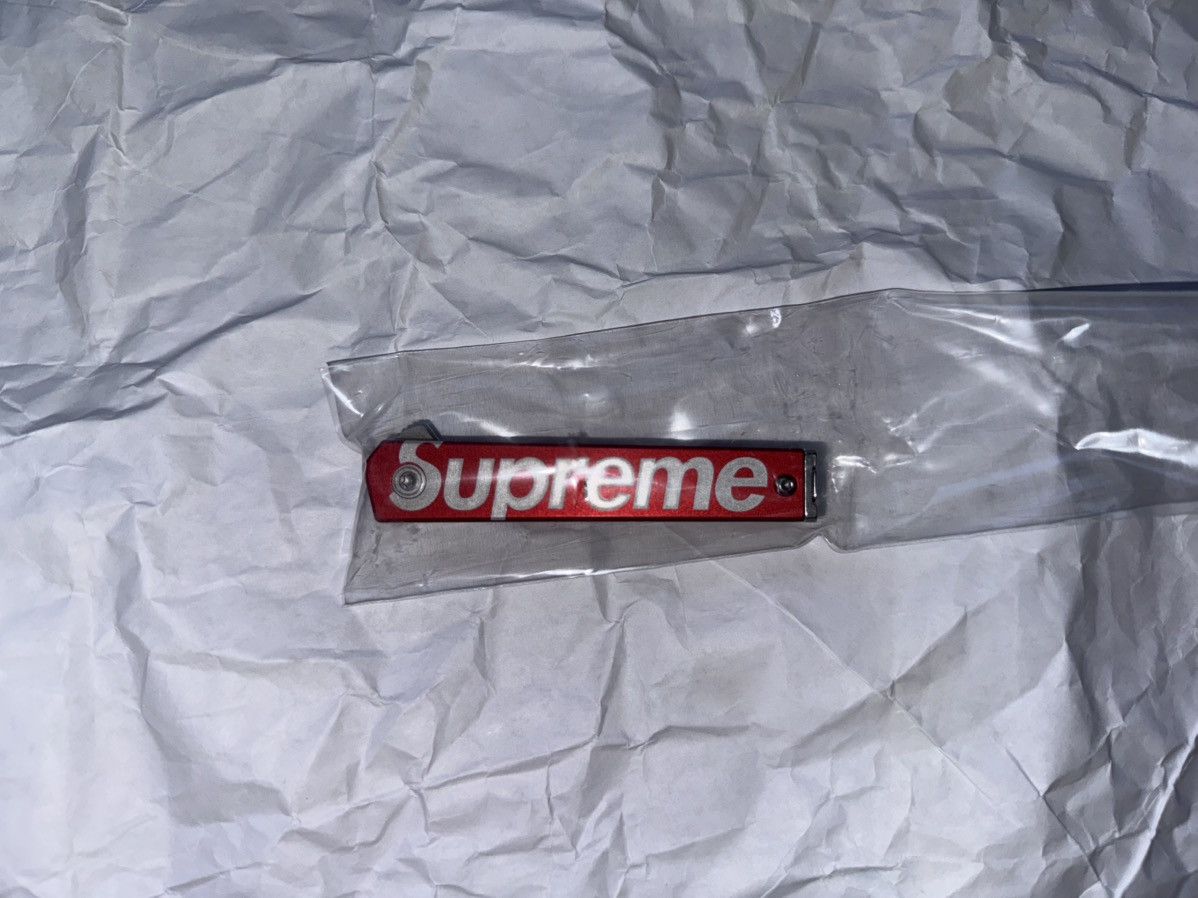 Supreme Supreme CRKT CEO Microflipper Pocket Knife. Size ONE SIZE - 1 Thumbnail