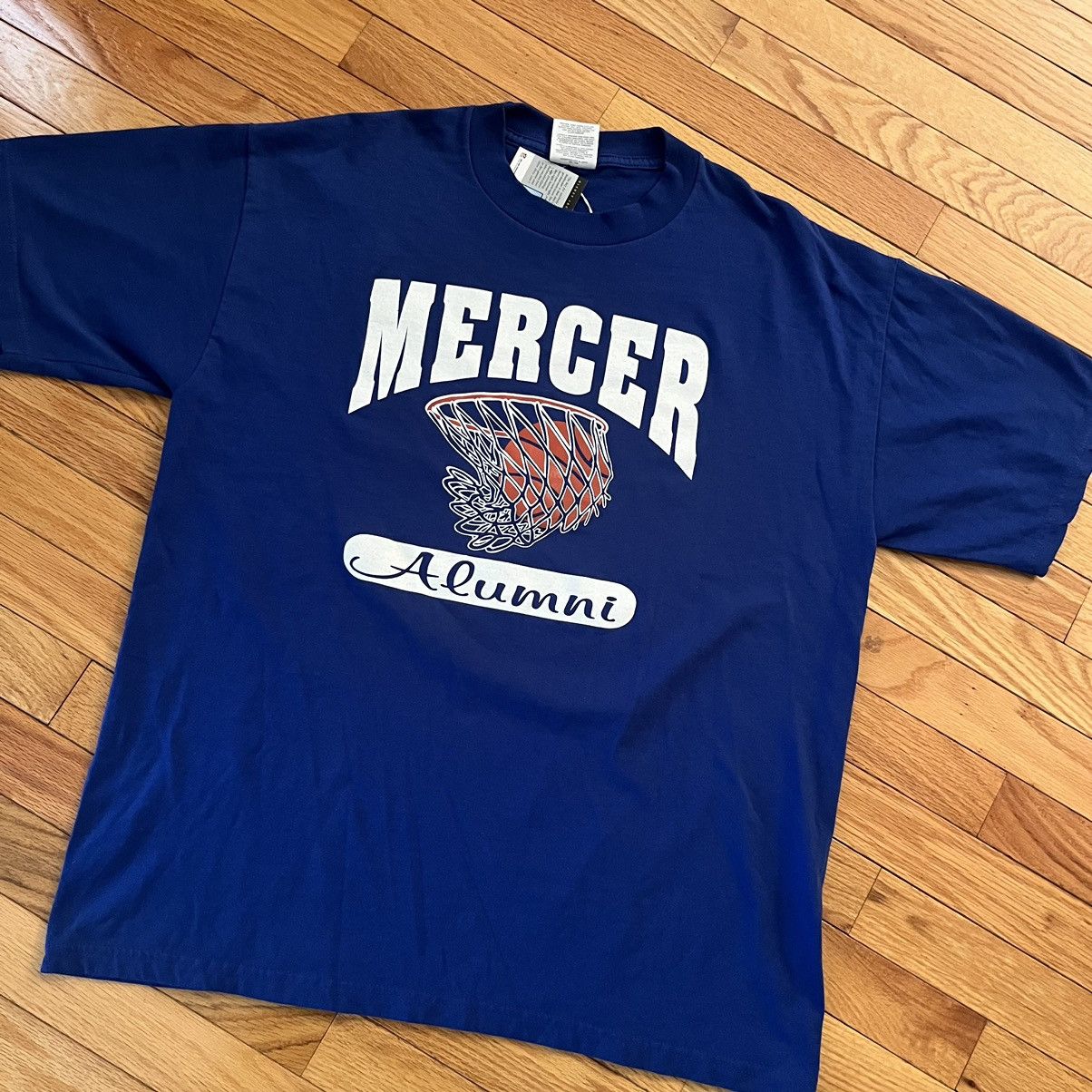 Vintage VTG Y2K Mercer Alumni Basketball Tee Size US L / EU 52-54 / 3 - 1 Thumbnail