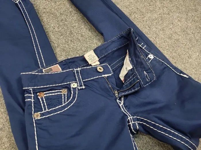 True Religion True Religion Brooklyn Blue Denim Slim Jeans Made in USA Size 28" / US 6 / IT 42 - 12 Thumbnail