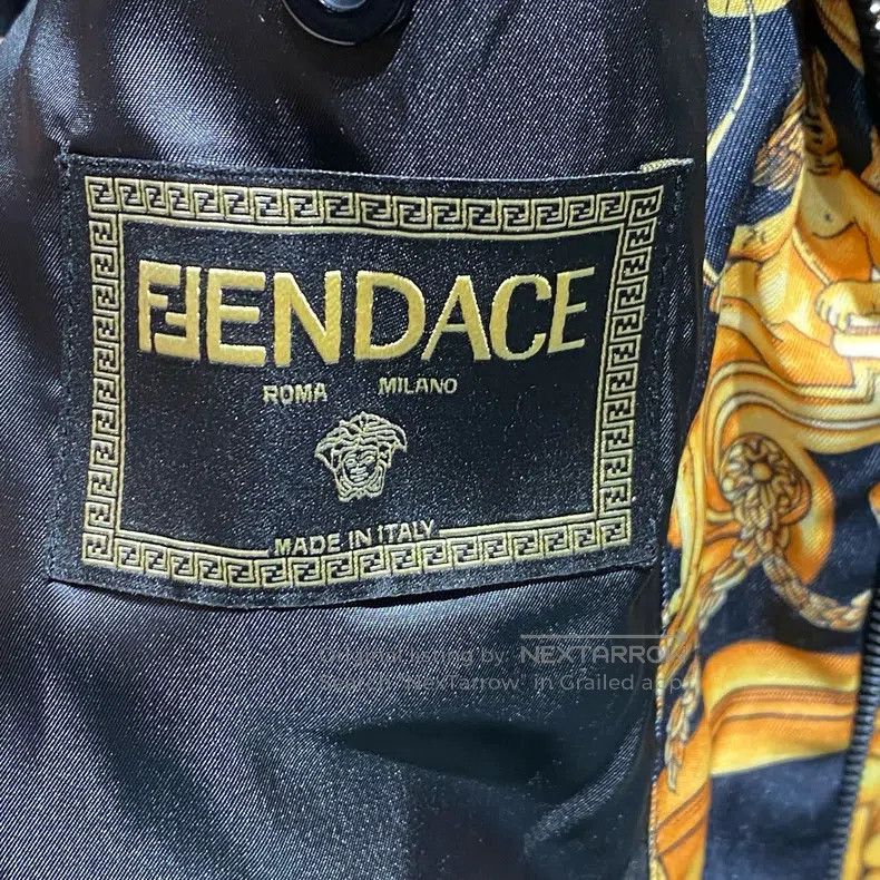 Versace Versace Co-branded baroque old flower full printed cotton Size US S / EU 44-46 / 1 - 3 Thumbnail
