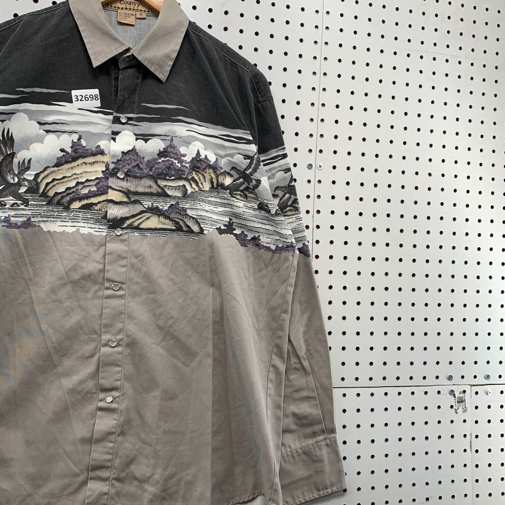 Vintage VINTAGE Buffalo Country Shirt Mens Medium Gray Outdoor 22.5x32 Snap Button-Up Collared Long Sleeve Western Pattern Animal Print Size US M / EU 48-50 / 2 - 5 Thumbnail