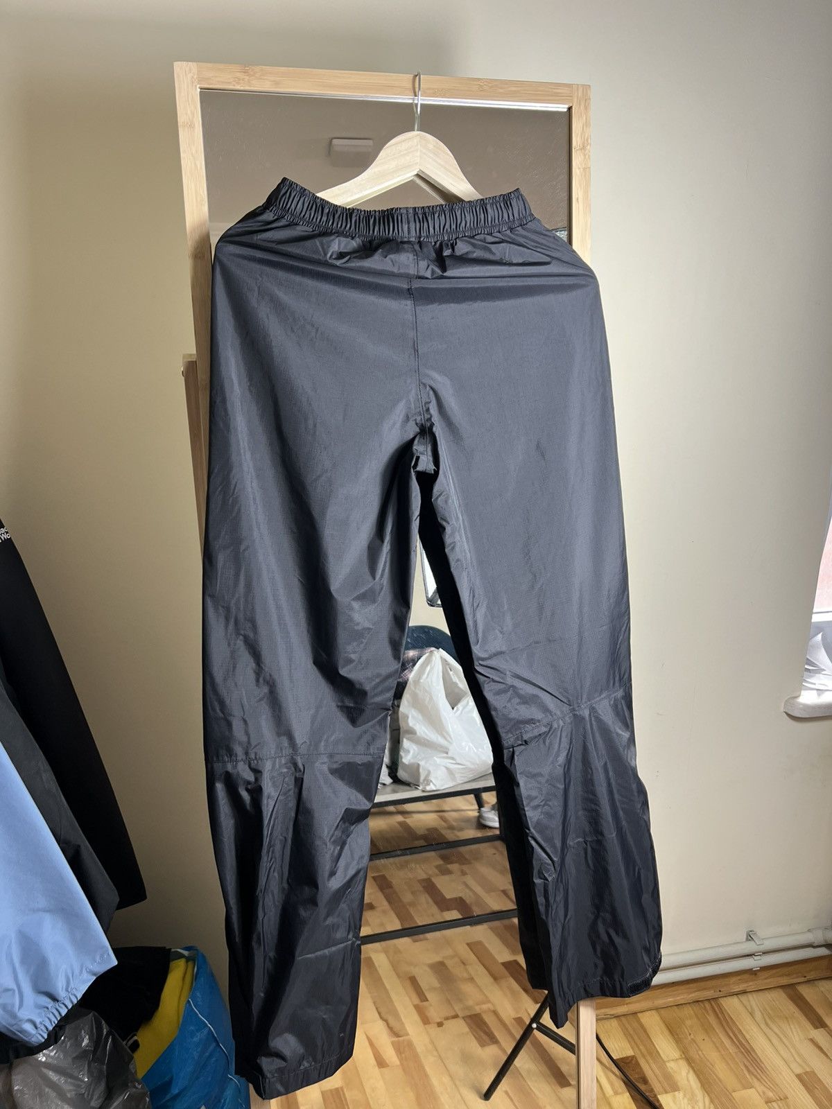 The North Face The North Face Dryvent Womens Windbreaker Snowboarding Pants Size 25" / US 0 / IT 36 - 9 Thumbnail