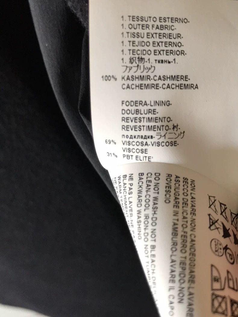 Versace Versace The cashmere coat is fully equipped with spare but Size L / US 10 / IT 46 - 5 Thumbnail