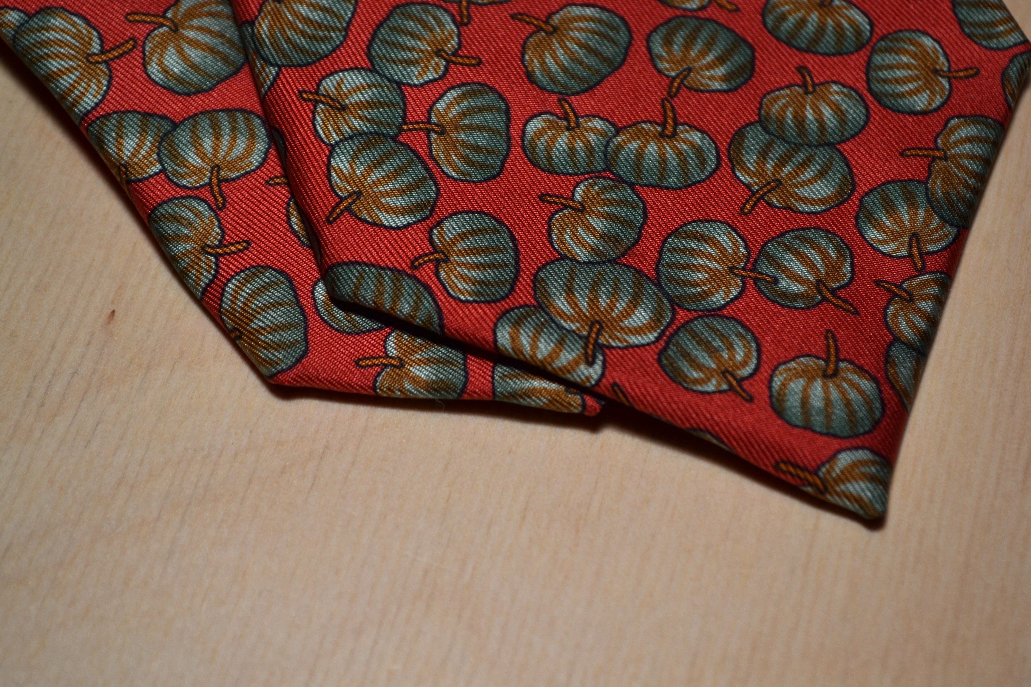 Hermes Hermes Pumpkin Orange Halloween 100% Silk Tie Made in France Size ONE SIZE - 4 Thumbnail