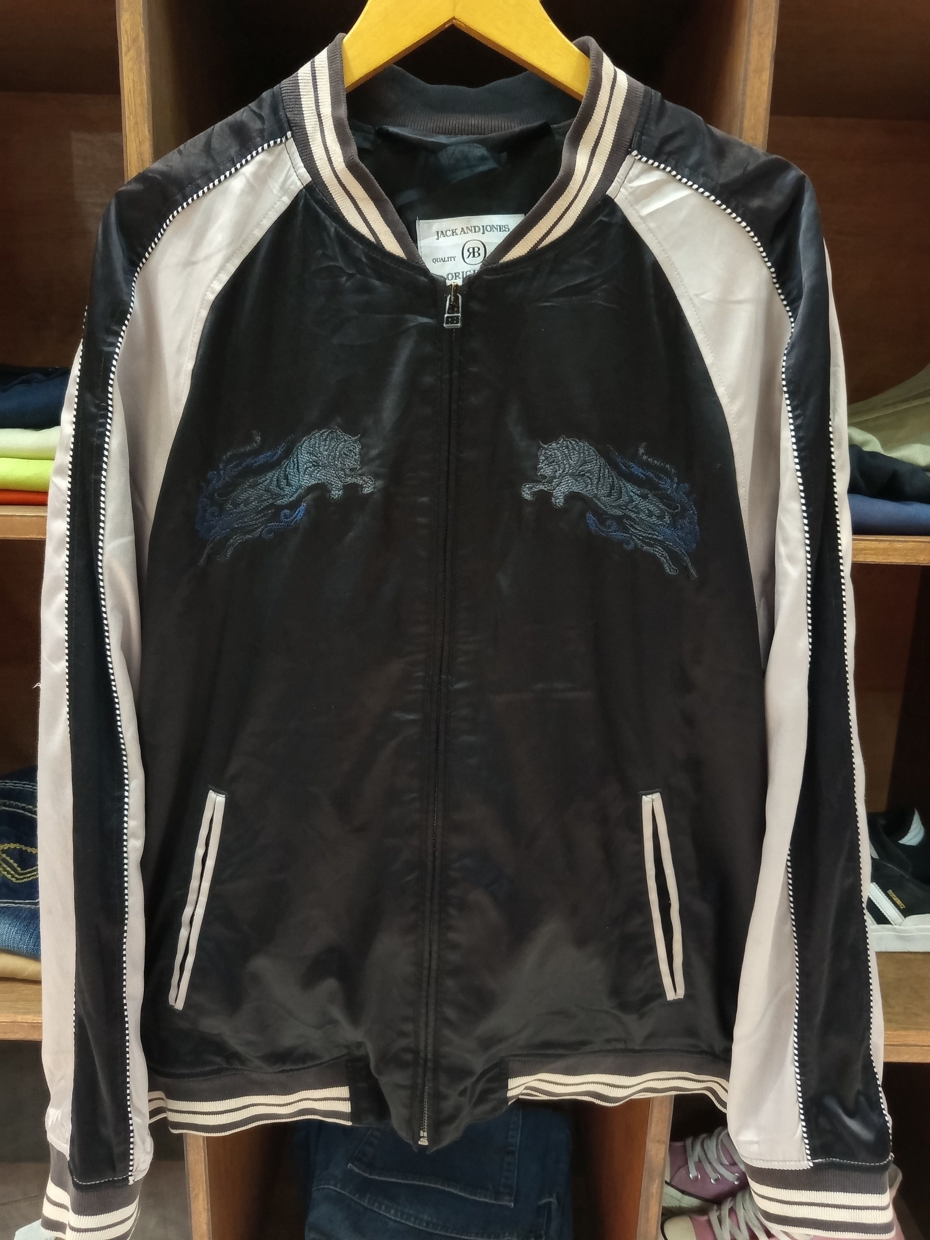 Jack & Jones Jack and Jones Souvenir Tiger Bomber Jacket Size US XL / EU 56 / 4 - 4 Thumbnail