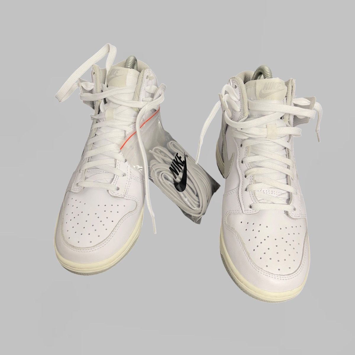 Nike NIKE DUNK WHITE GREY NEW SIZE 38 Size US 7 / IT 37 - 3 Thumbnail