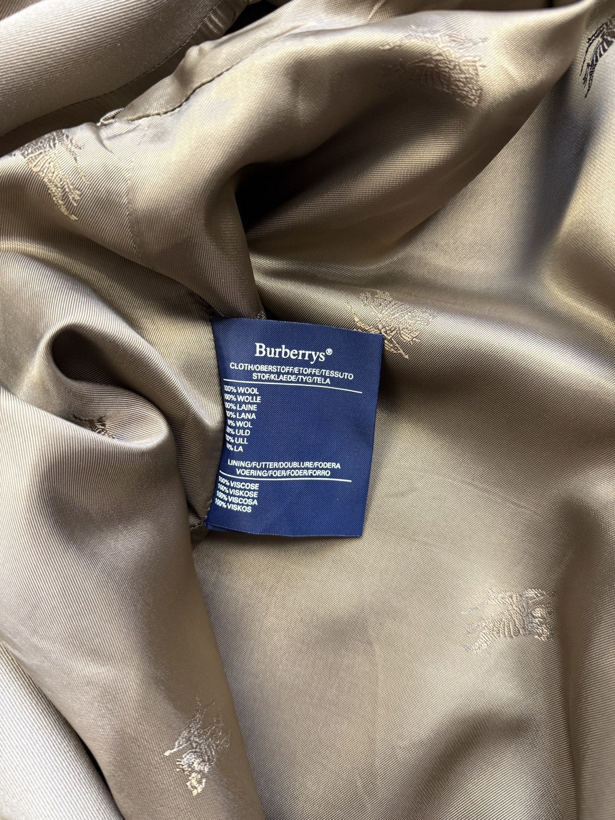 Burberry Burberry Trench coat Size US M / EU 48-50 / 2 - 25 Thumbnail