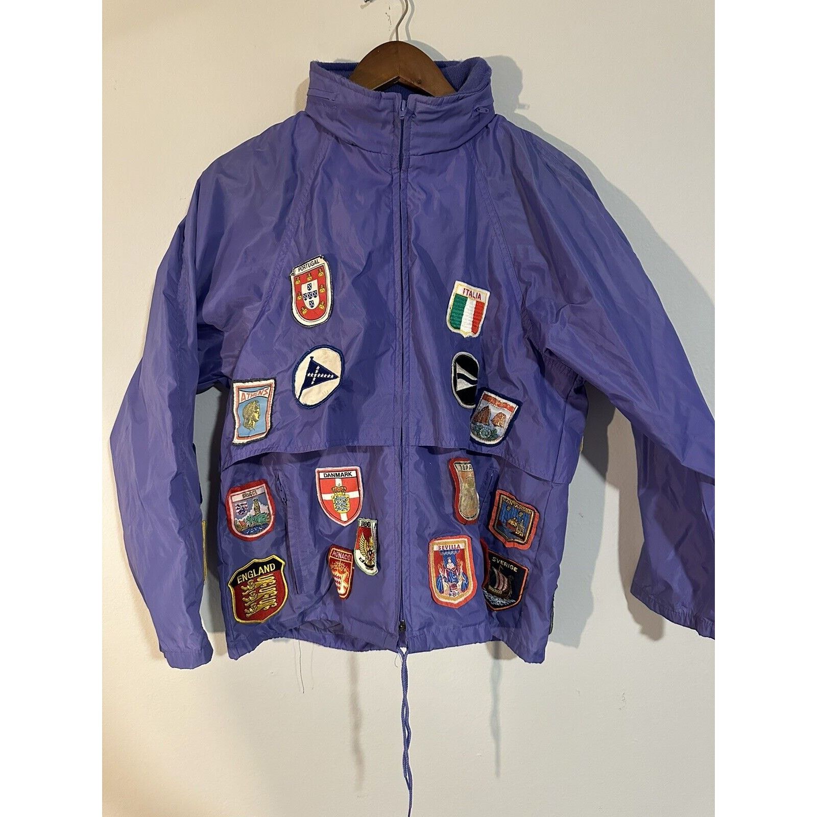Eddie Bauer Vintage Women's Eddie Bauer Windbreaker Collectible Patches Size S / US 4 / IT 40 - 2 Thumbnail