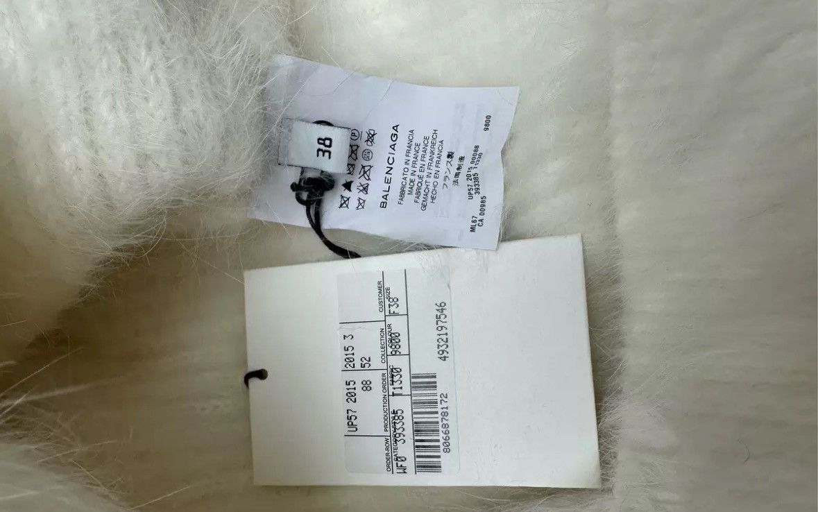 Balenciaga Balenciaga white wool mink wool sweater2412-Nextarrow Size US S / EU 44-46 / 1 - 5 Thumbnail