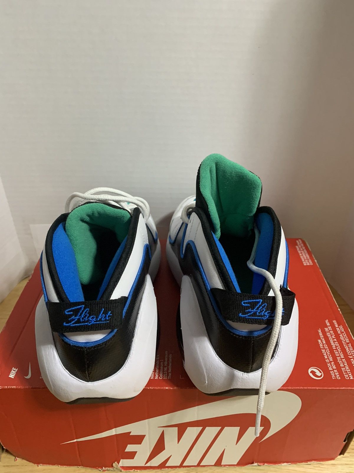 Nike NIKE AIR ZOOM FLIGHT 95 "JASON KIDD" WHITE-BLUE-BLACK SZ 10 Size US 10 / EU 43 - 5 Thumbnail