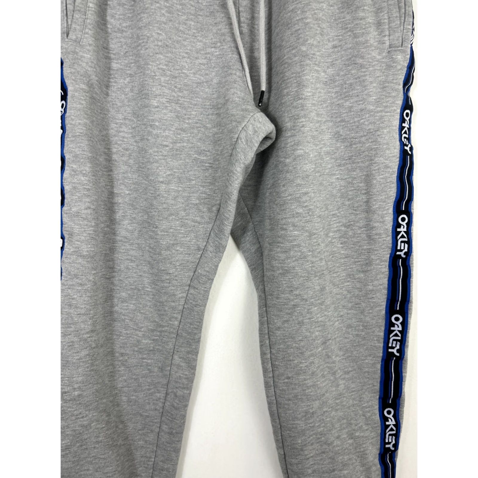 Oakley Oakley Mens Large Custom Fit Gray Ankle Piping Joggers Blue Black 34x28 Pants Activewear Mens L Size US 33 - 3 Thumbnail