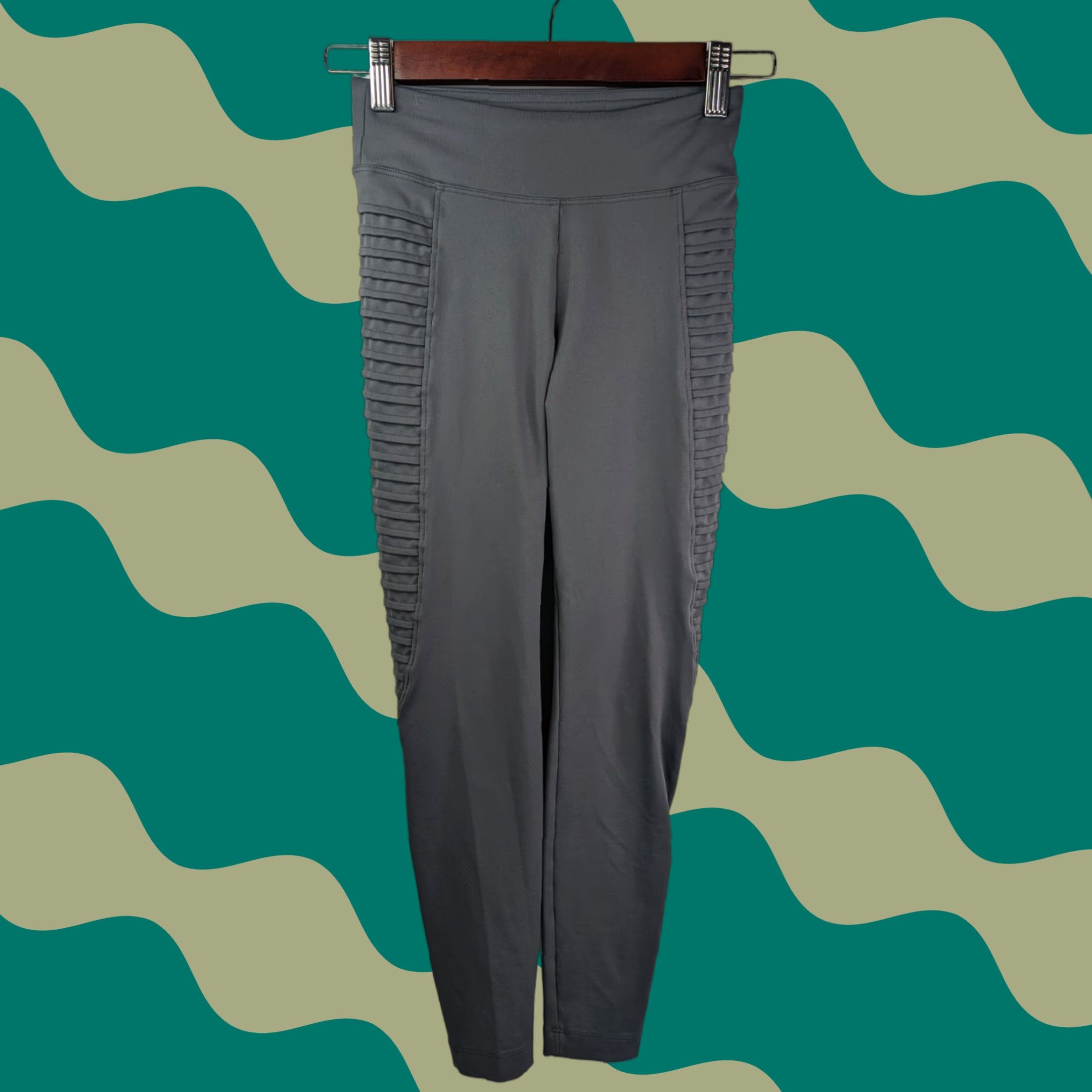 Vintage KORAL x REVOLVE Wave Stair High Rise Leggings Womens XS Gray Knit Nylon Compression Firm Athletic Yoga Activewear Size XS Regular | 8154734 Size 26" / US 2 / IT 38 - 1 Thumbnail