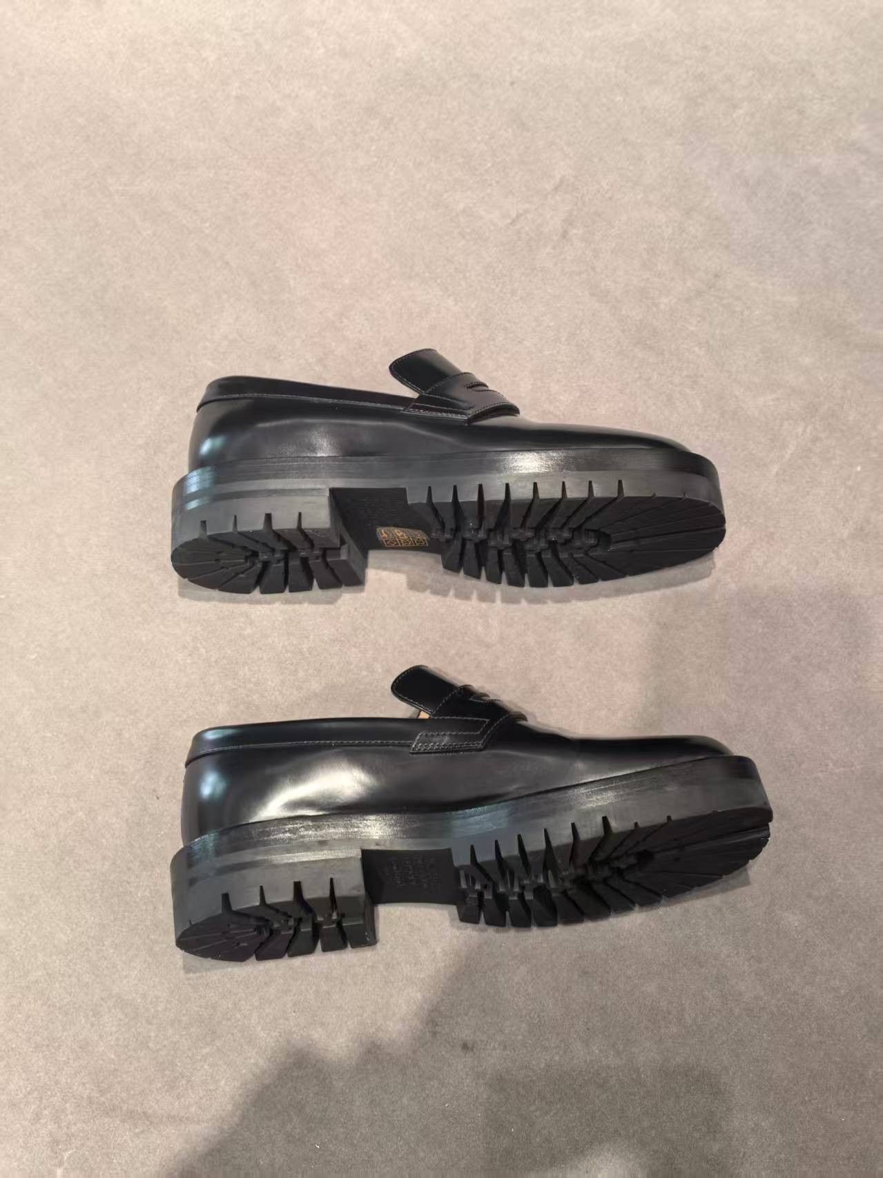 Maison Margiela No Box - MM Tabi loafers - Black, 36 Size US 6 / IT 36 - 2 Thumbnail