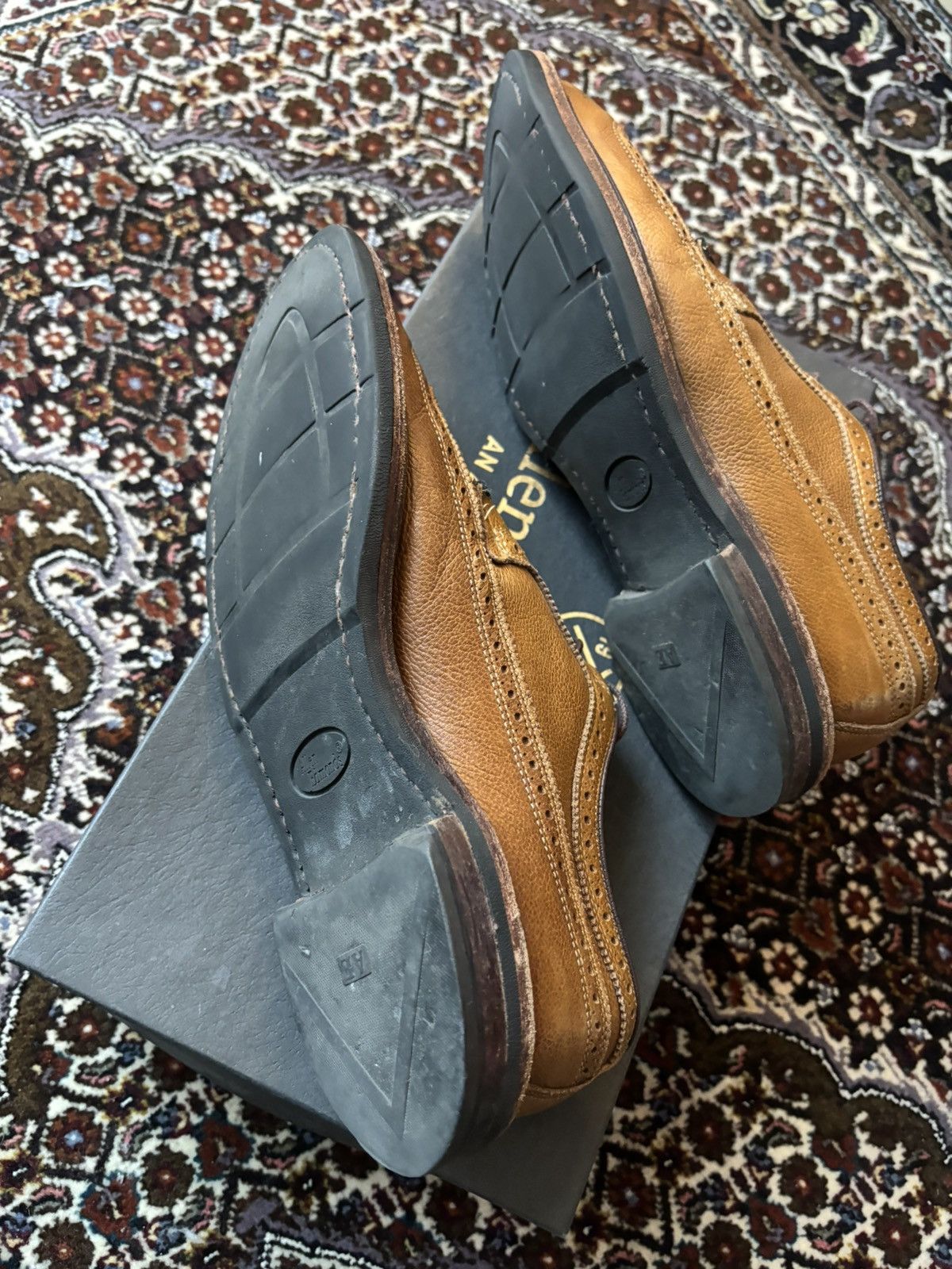 Allen Edmonds Allen Edmonds MacNeil — Tan Grain (8.5D) Size US 8.5 / EU 41-42 - 3 Thumbnail