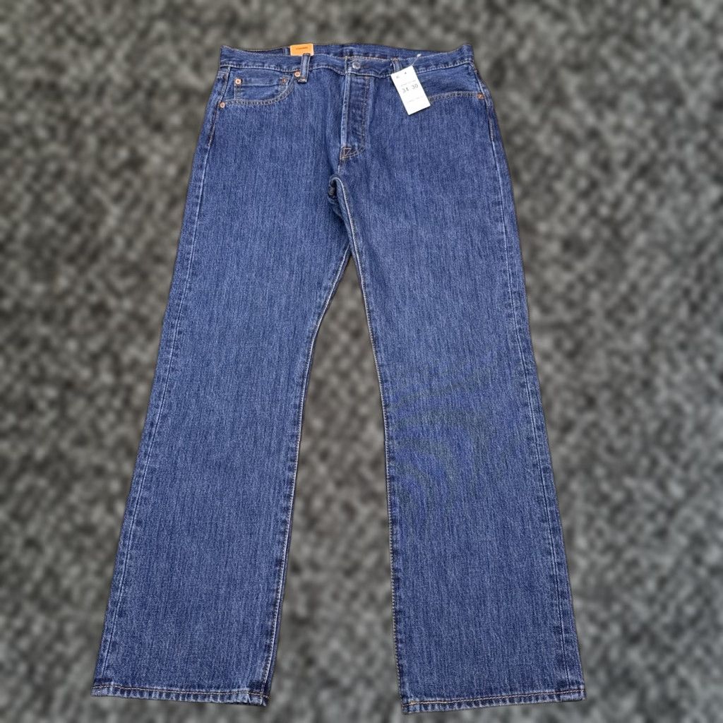 Levi's Levi's 501 Jeans Mens 34x30 Blue Button Fly Straight Leg 2008 New Size US 34 / EU 50 - 1 Thumbnail