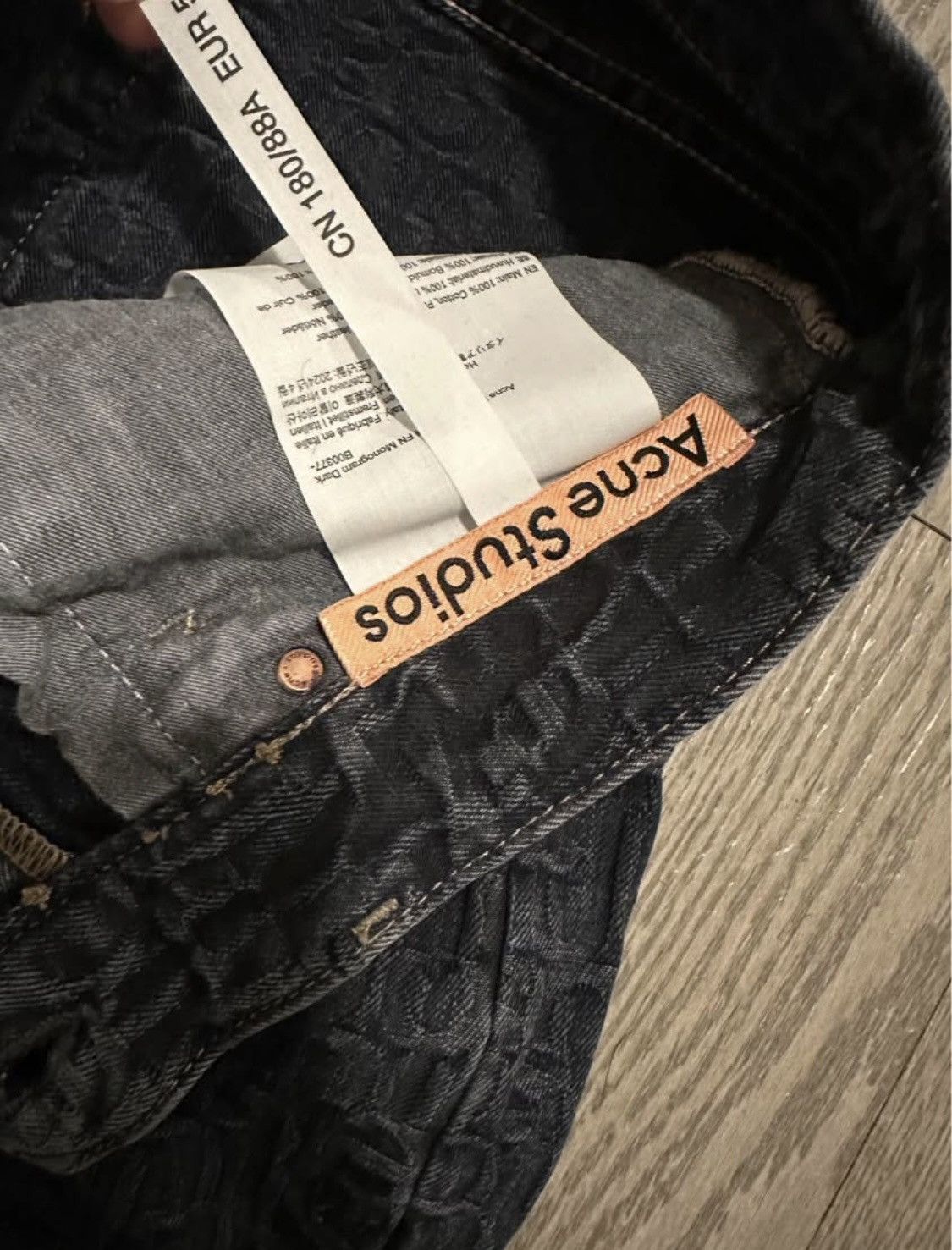 Acne Studios Acne Studios Baggy 1981 Monogram Blue Jean Size 34 (EU50) Size US 34 / EU 50 - 4 Thumbnail