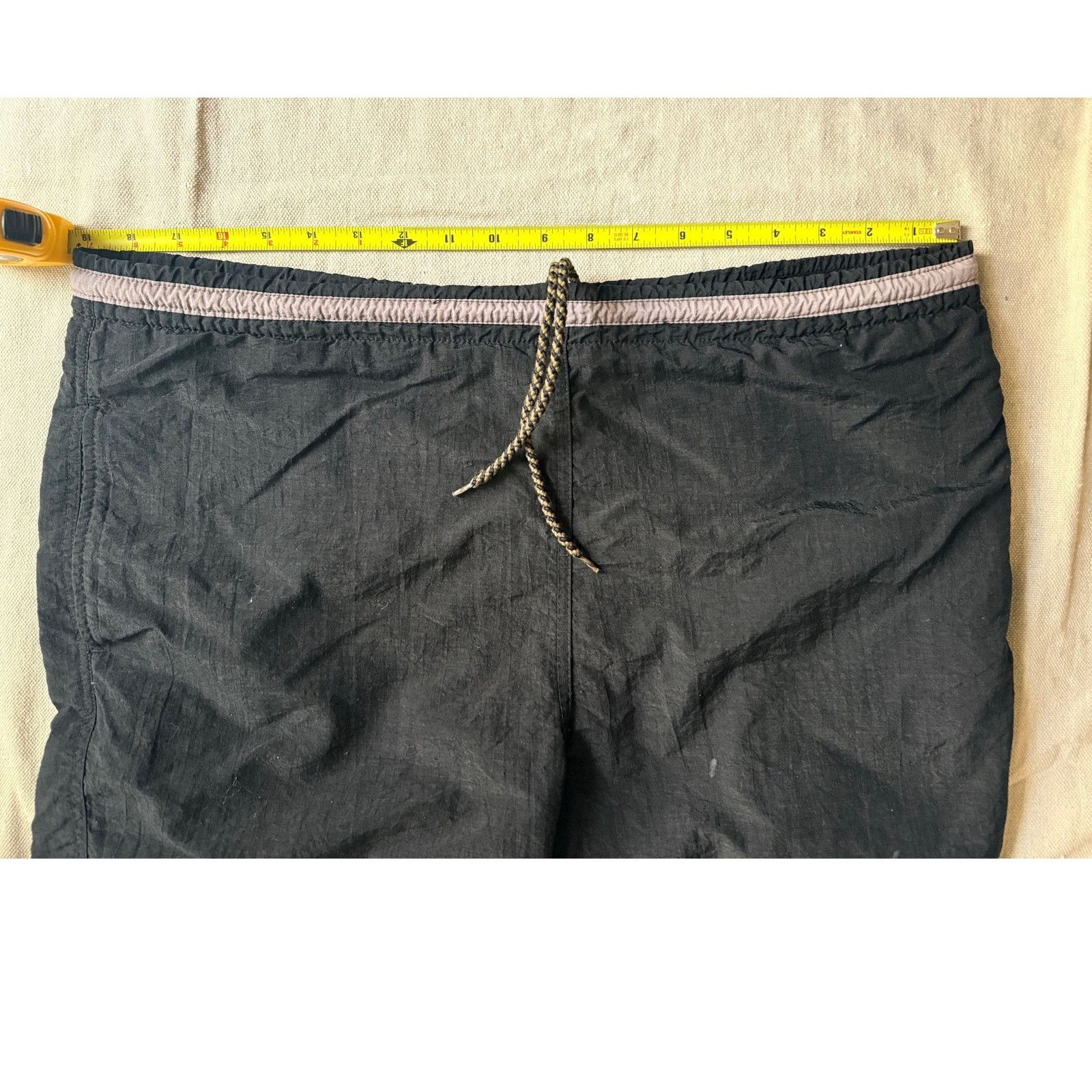 Givenchy Vintage 90s Givenchy Activewear Nylon Swim Trunks Gym Shorts Size US 32 / EU 48 - 6 Thumbnail