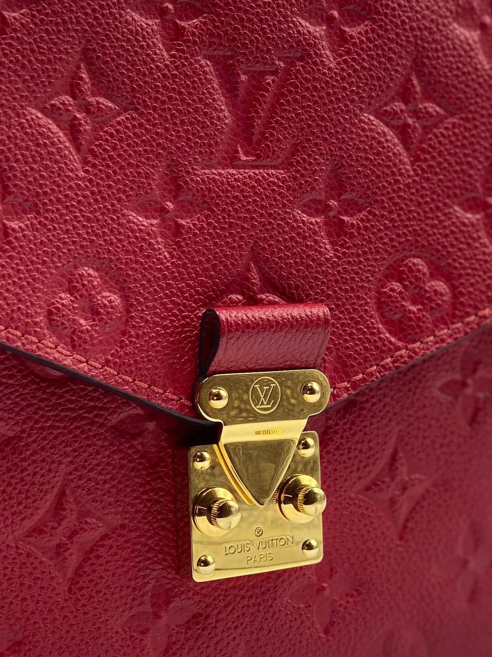 Louis Vuitton Louis Vuitton Red Monogram Empreinte Pochette Metis Size ONE SIZE - 16 Thumbnail