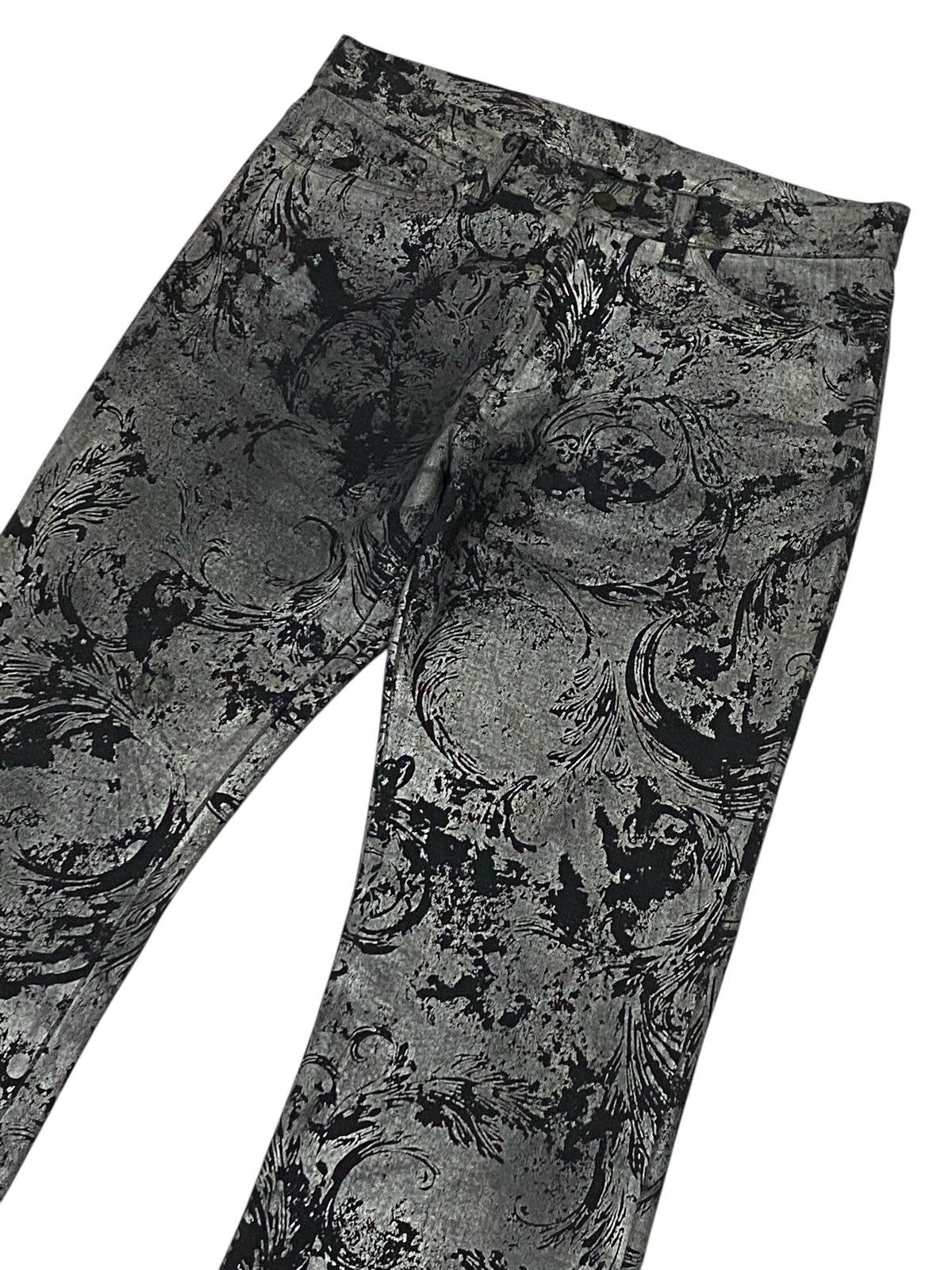 Yoshiyuki Konishi 💃Yoshiyuki Konishi Wax Floral Pattern Flared Denim Pants Size US 30 / EU 46 - 5 Thumbnail
